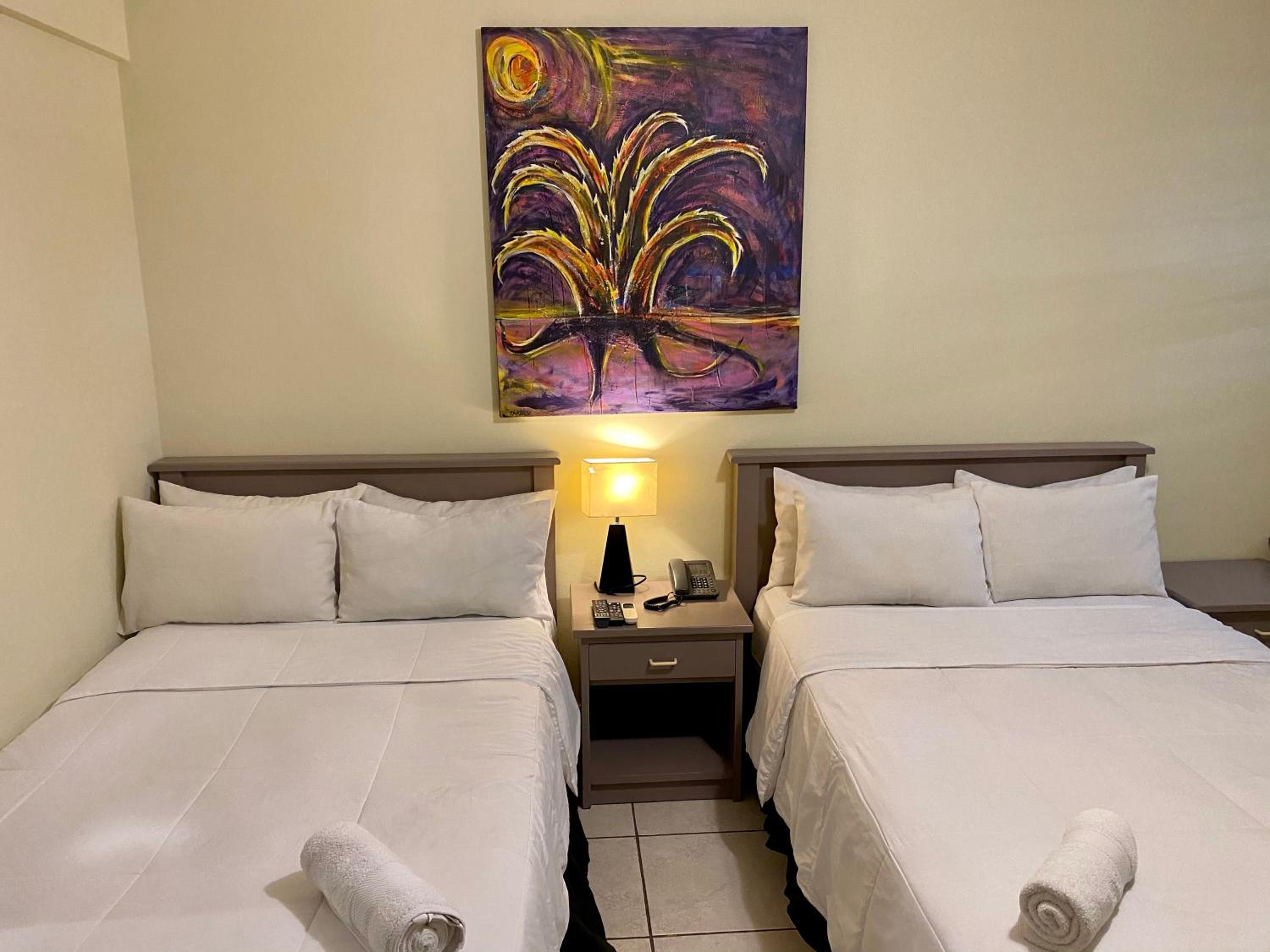 Double Room - Photo 7