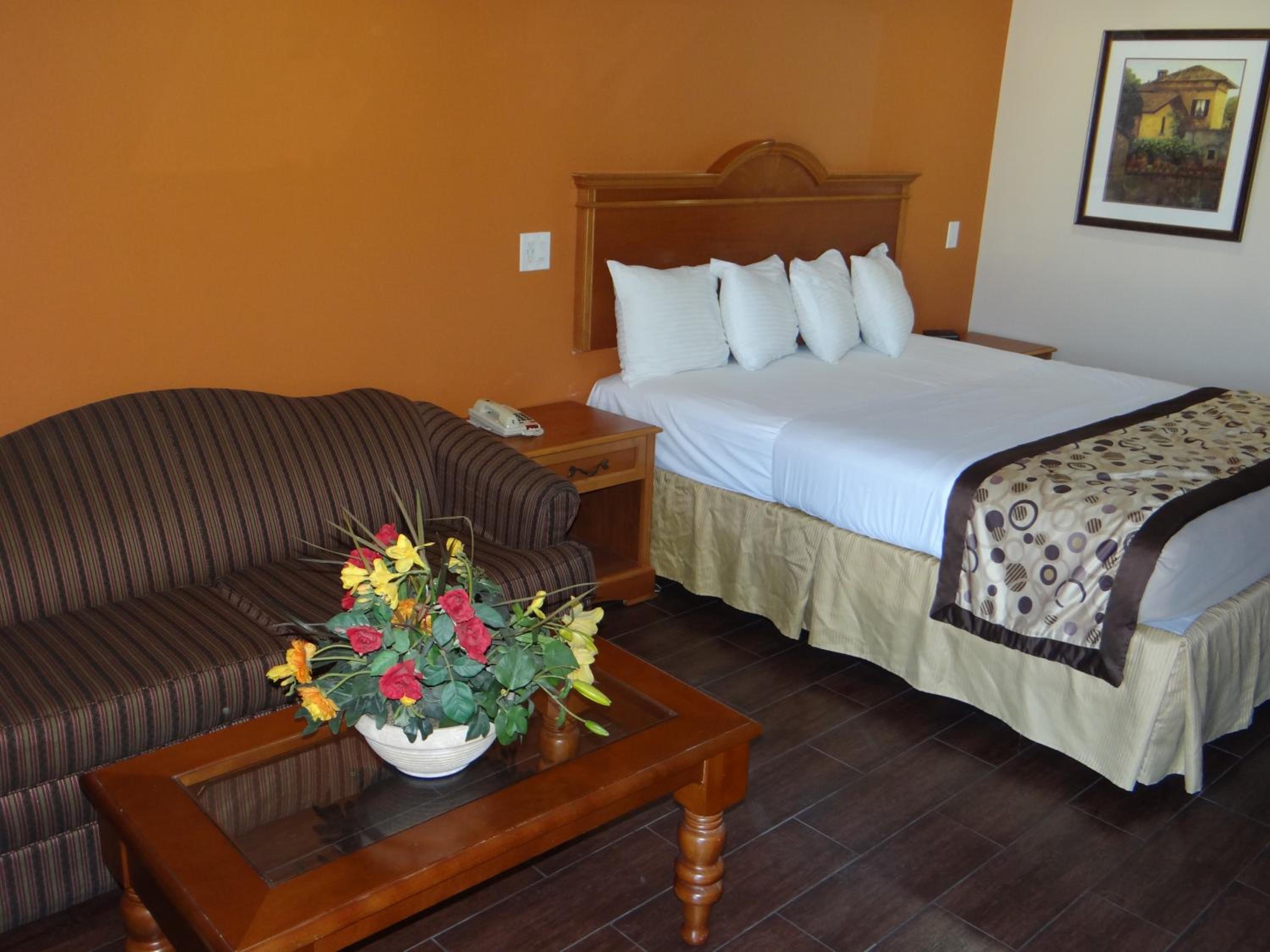 King Room - Non-Smoking - Photo 1