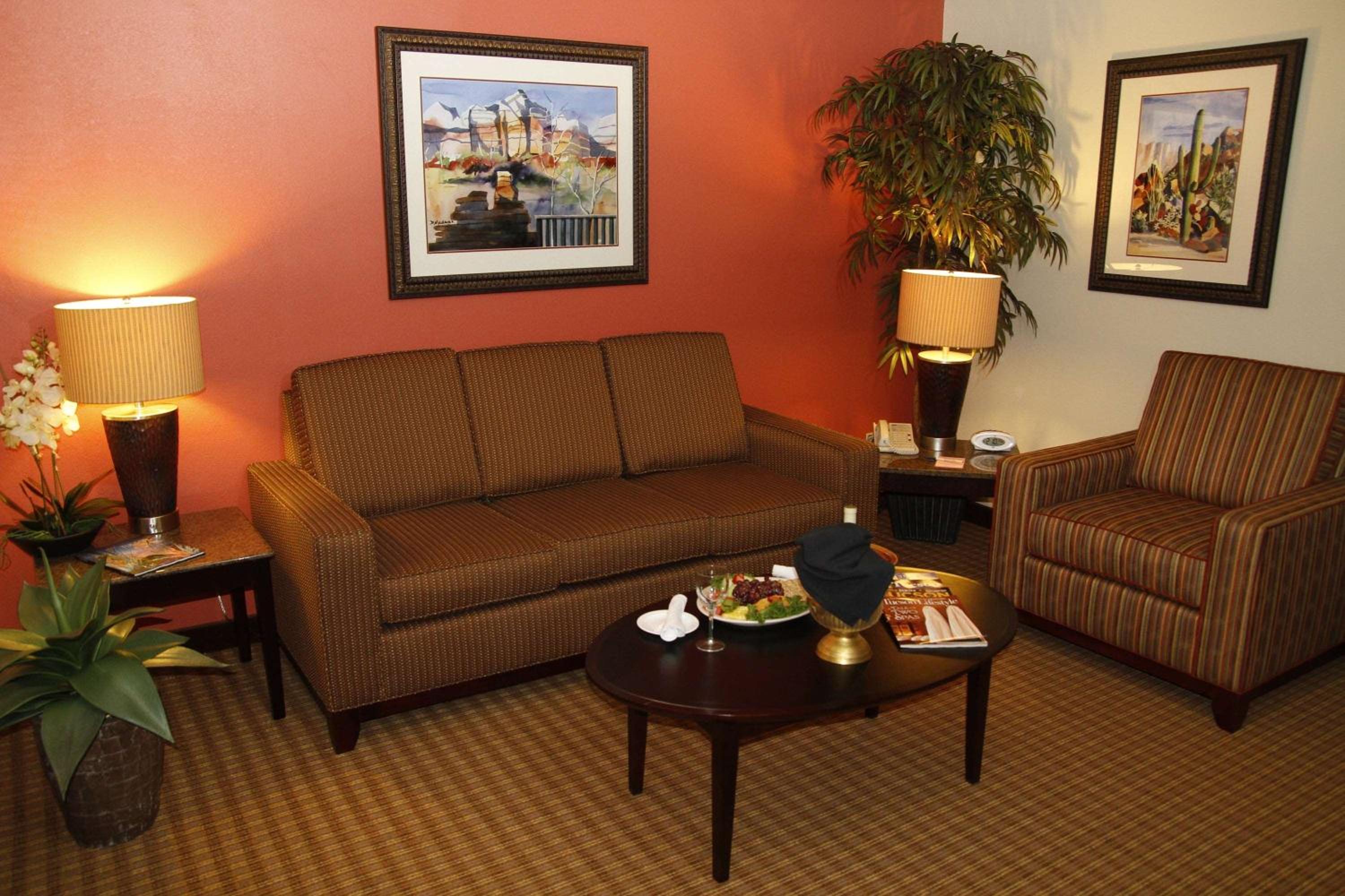 King Room - Non-Smoking - Photo 3
