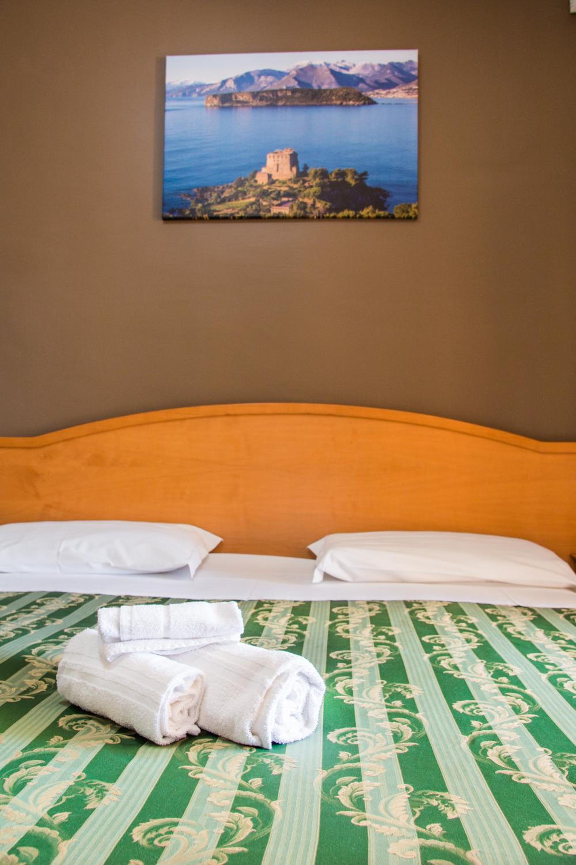 Superior Triple Room photo 3