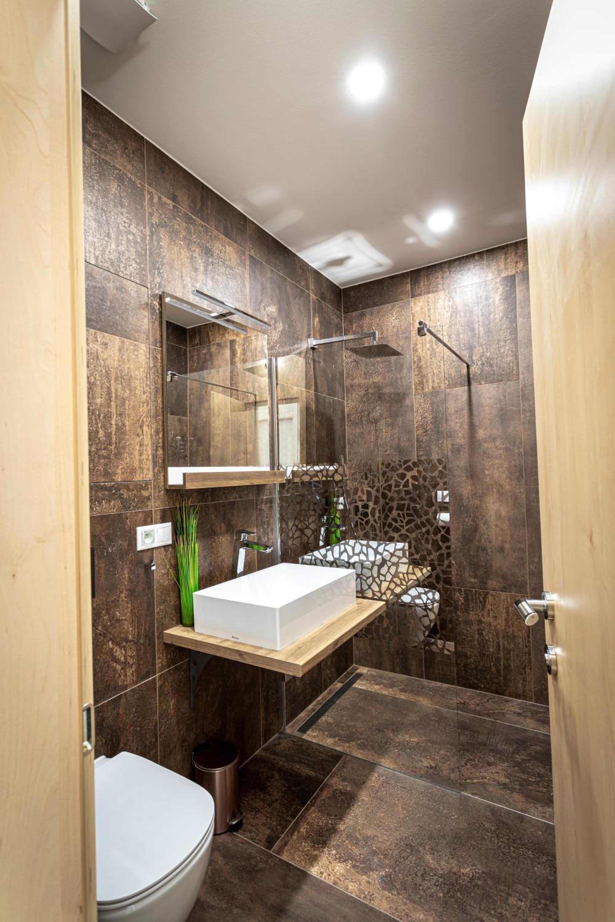 Two-Bedroom Apartment - Photo 3