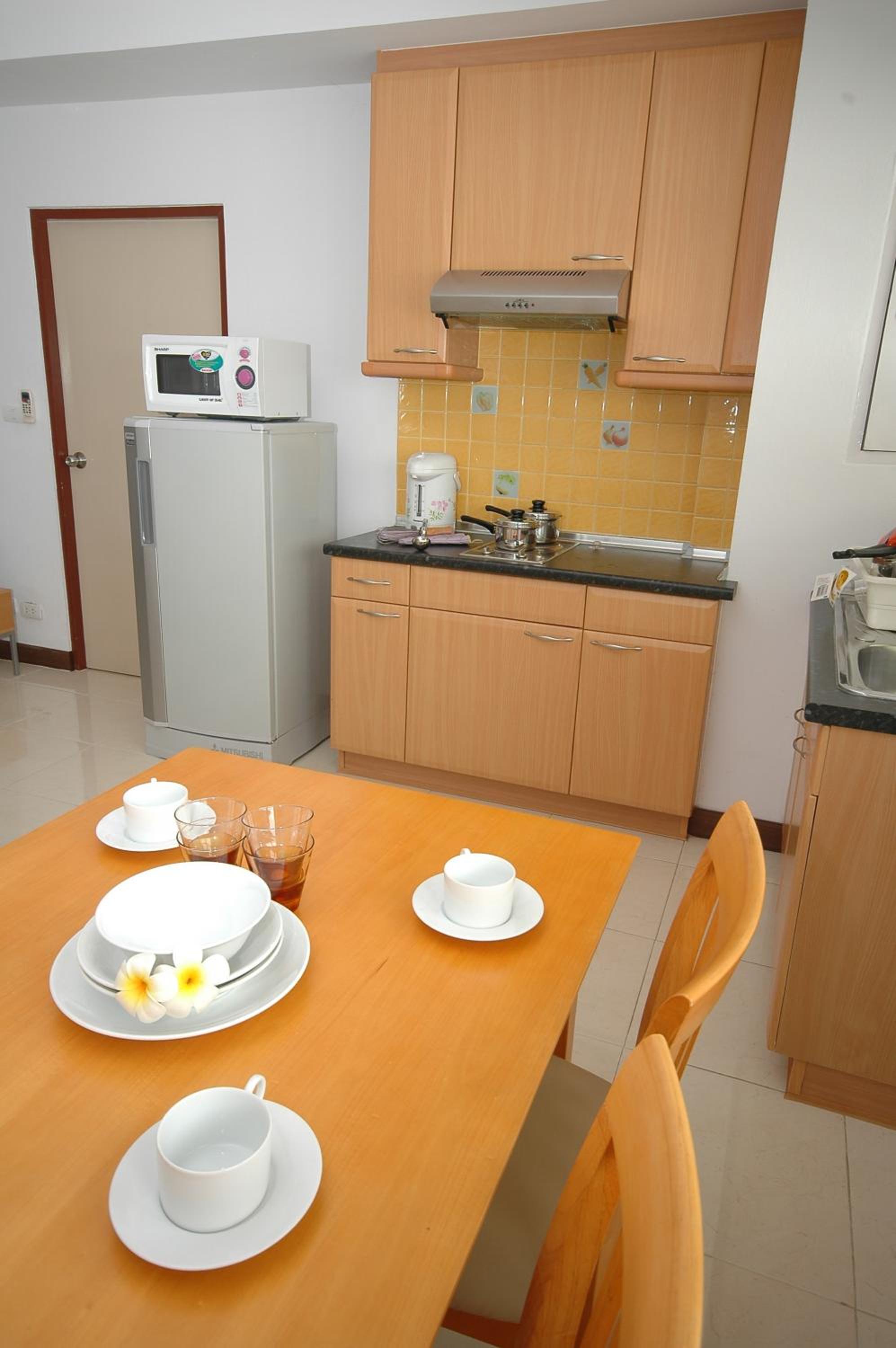 One-Bedroom Apartment - Photo 5