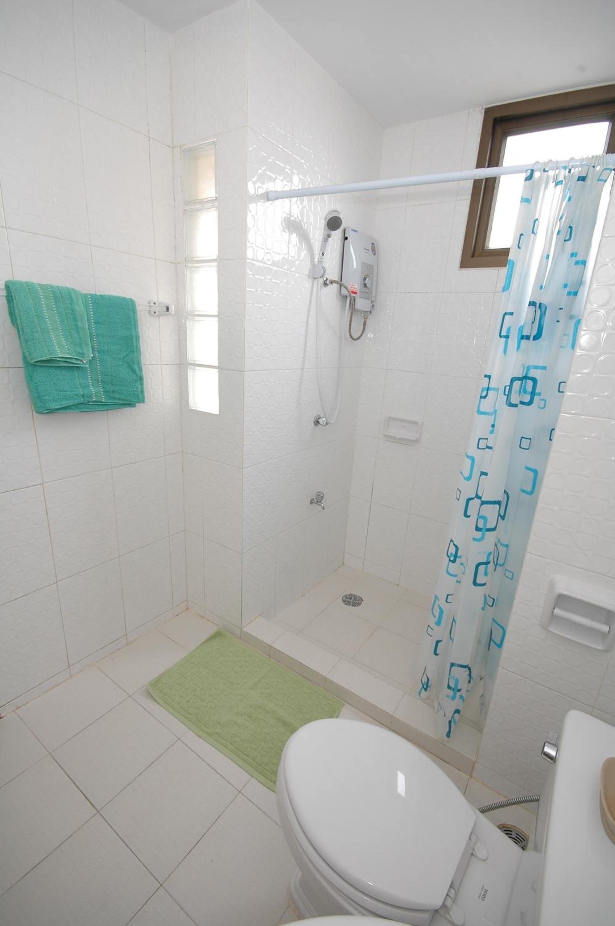 One-Bedroom Apartment - Photo 7