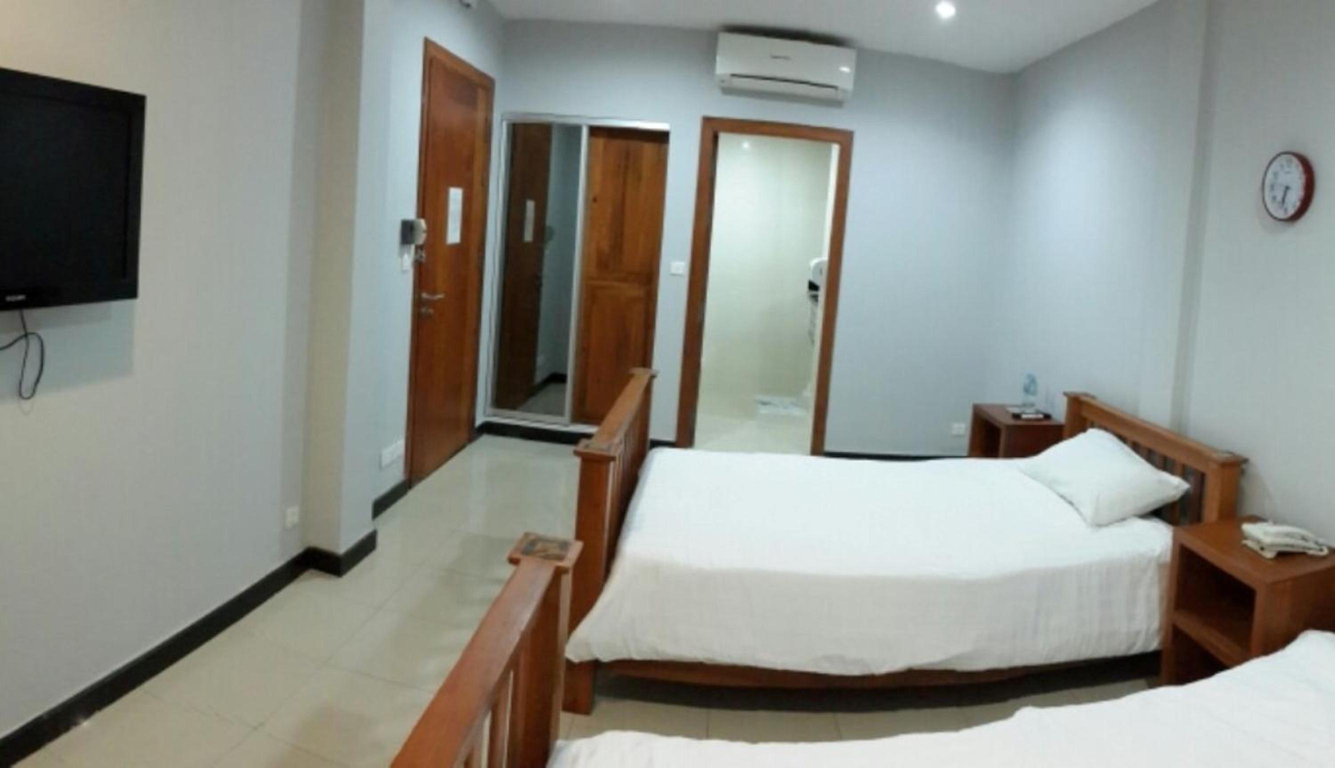 Twin Room with Air-Conditioning - Photo 1