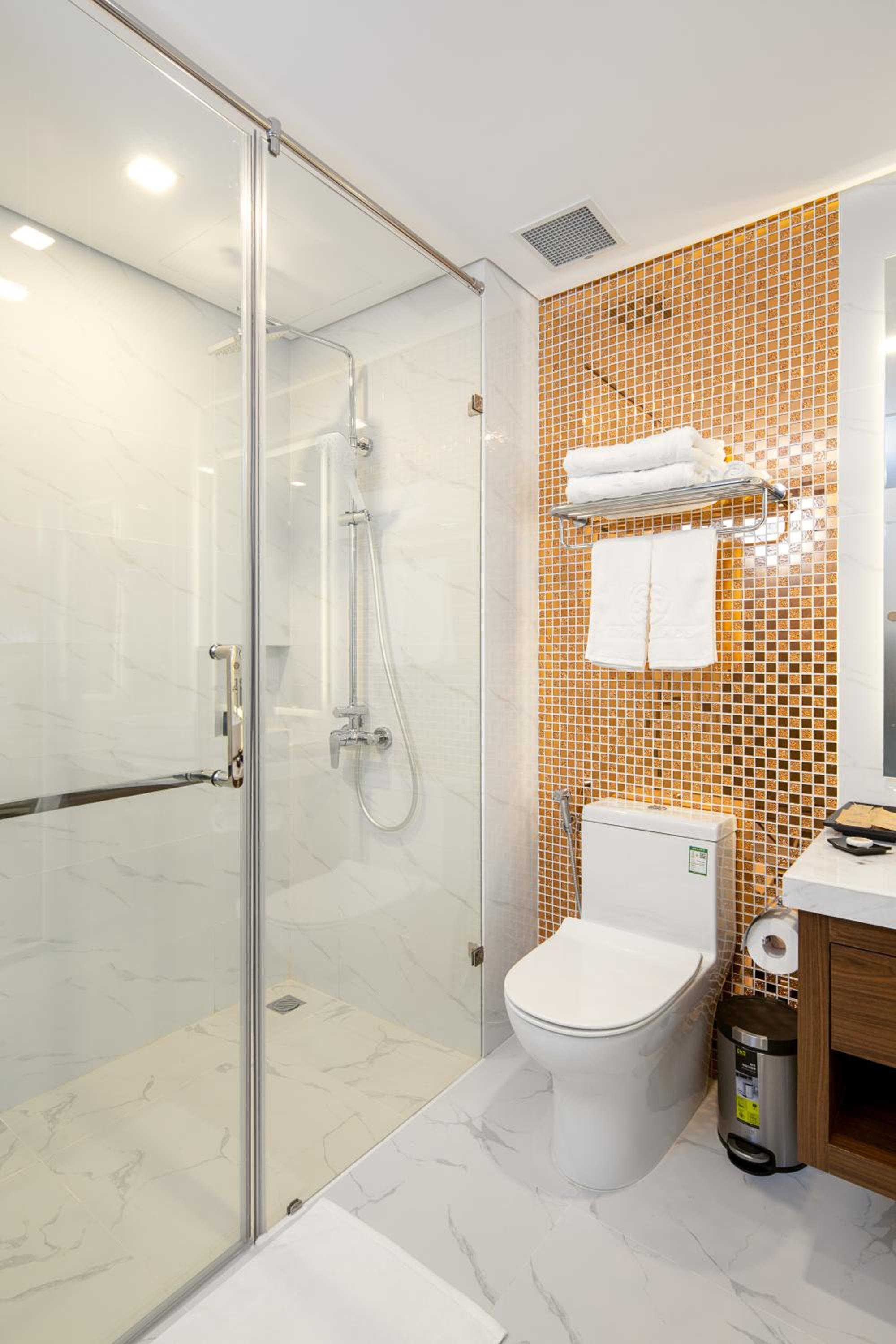Deluxe Twin Room - Photo 6