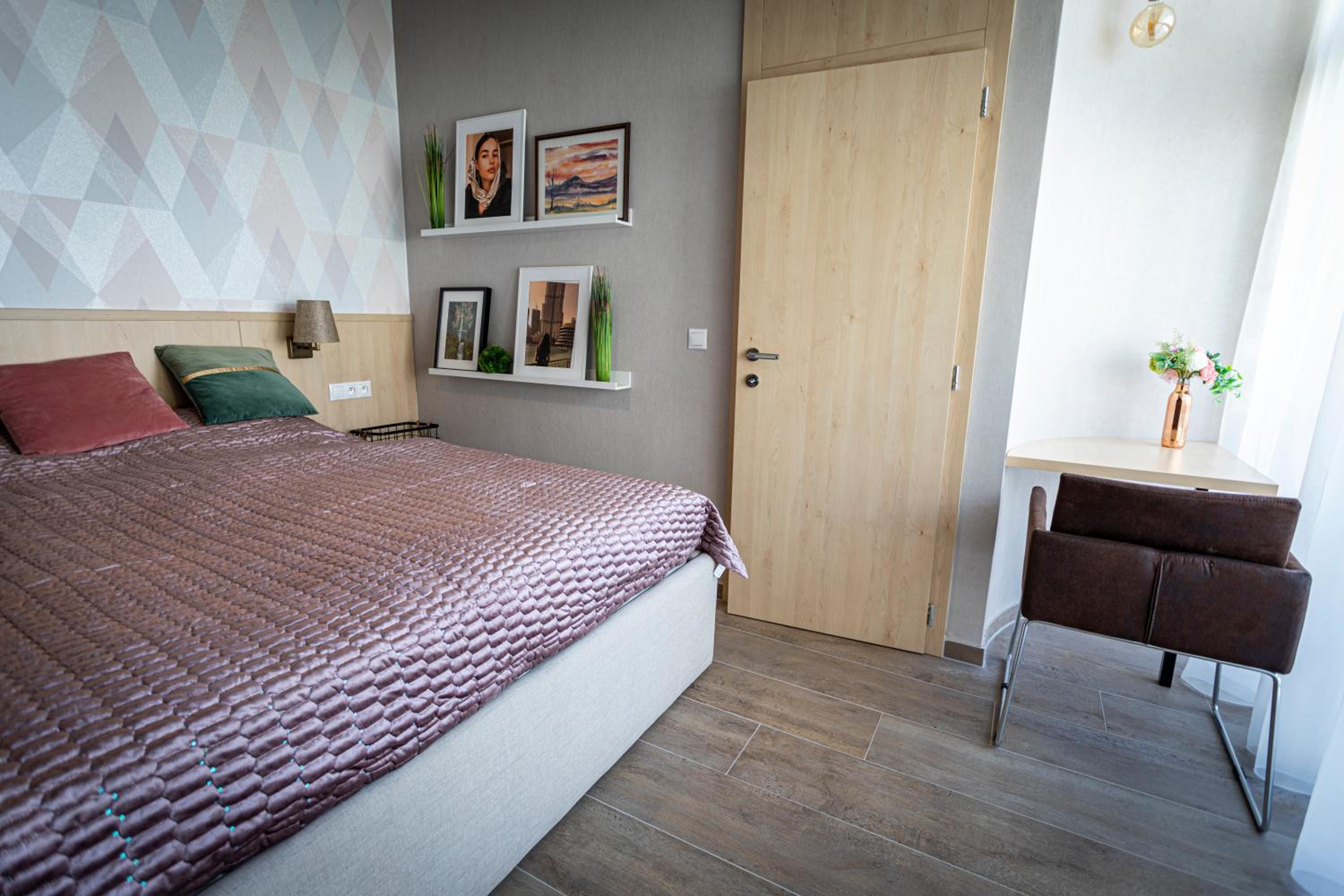 Two-Bedroom Apartment - Photo 4