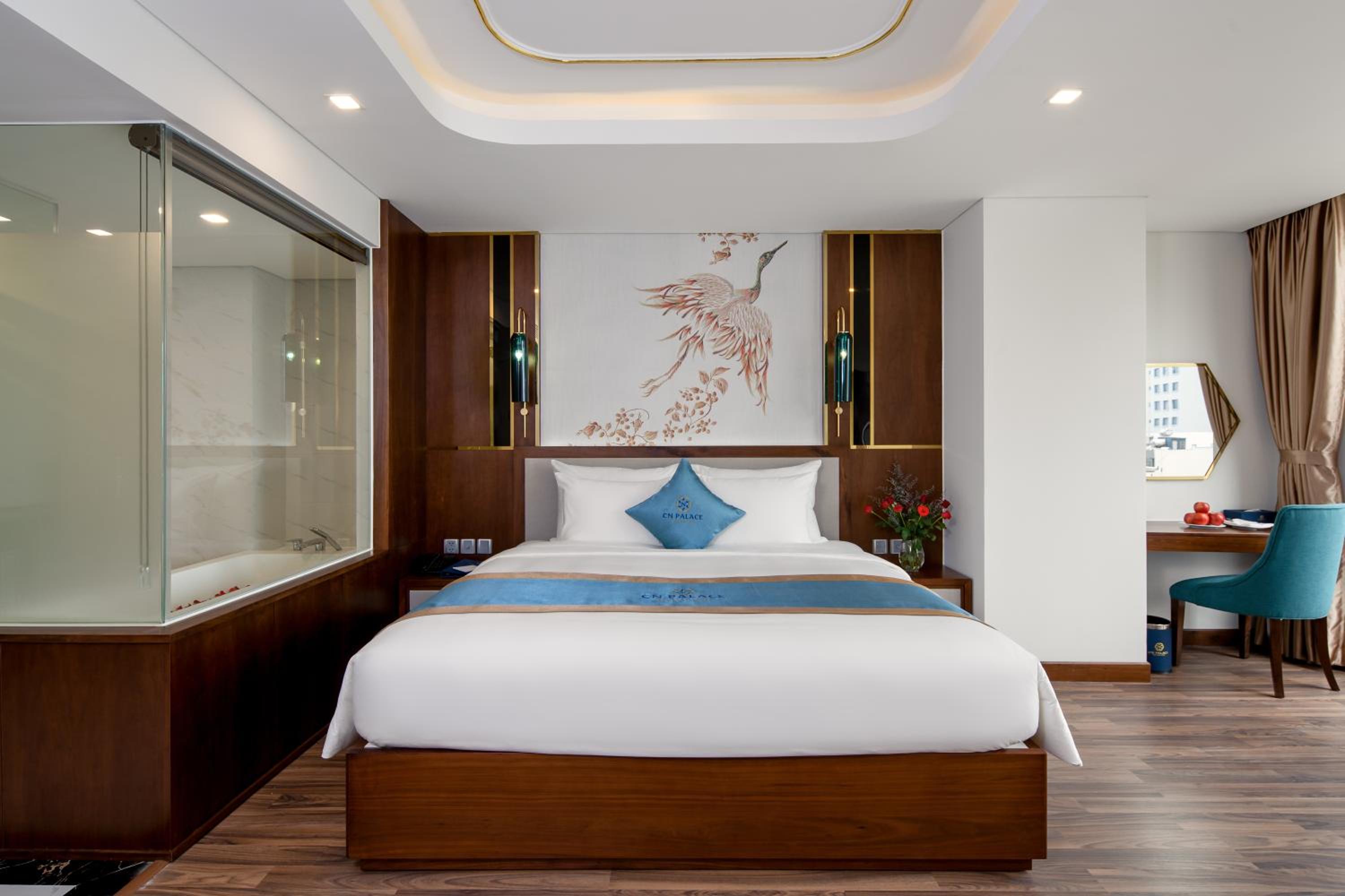 Executive Deluxe King Room - Photo 9