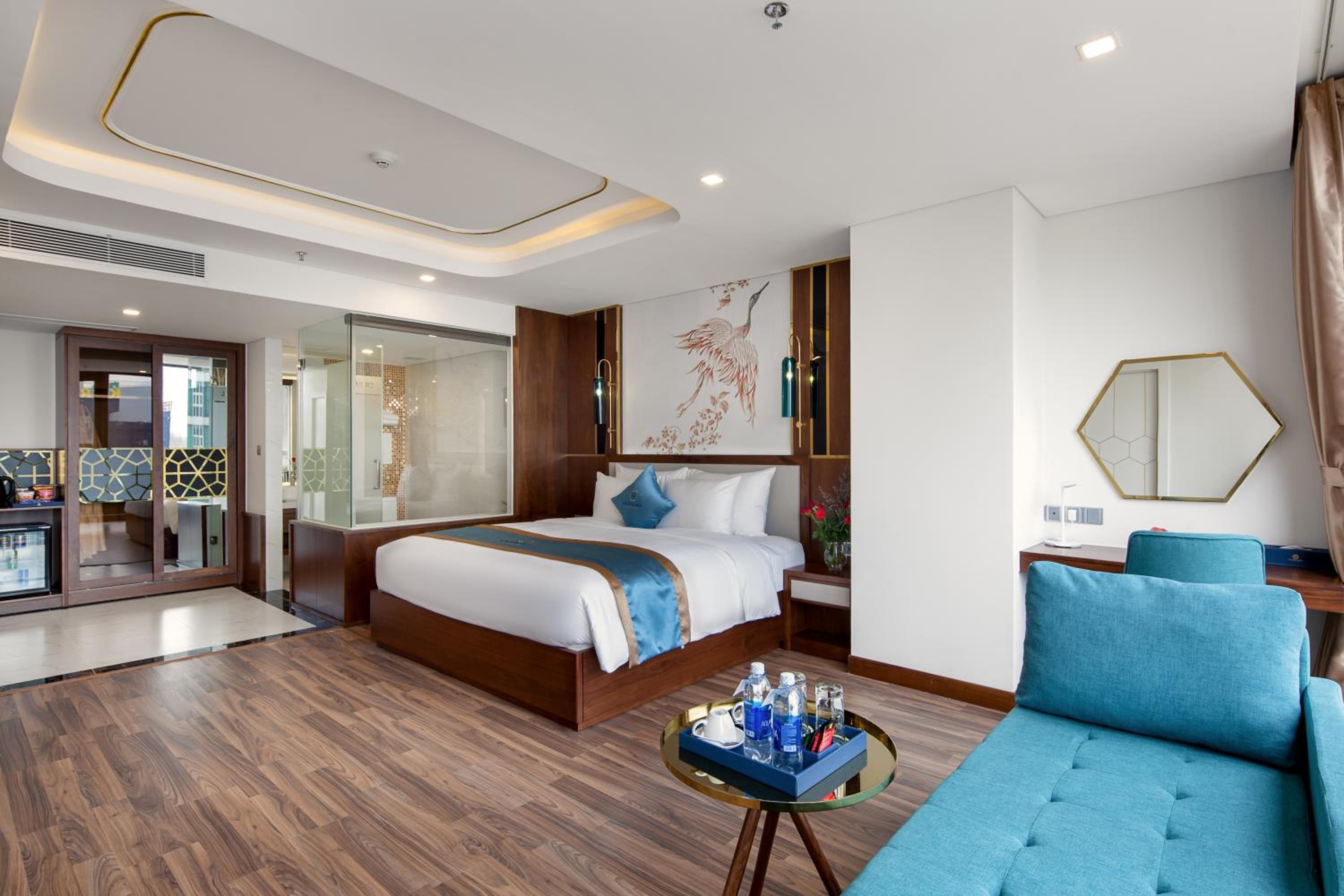 Executive Deluxe King Room - Photo 11