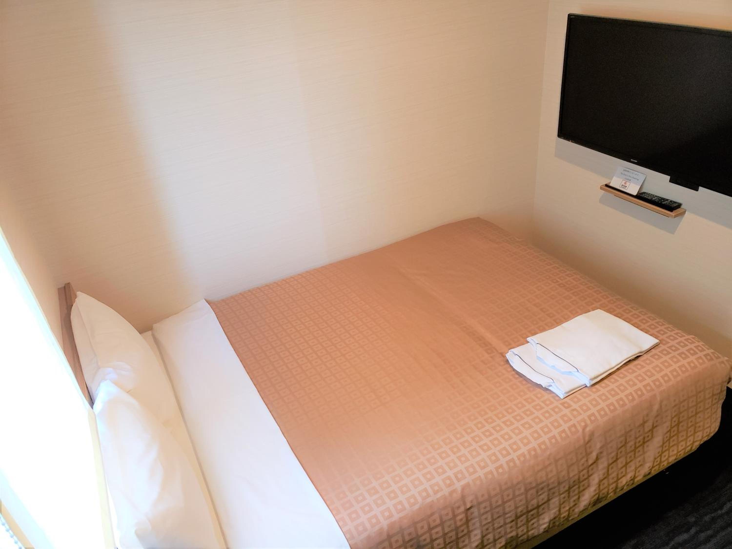 Economy Double Room - Non-Smoking - Photo 8
