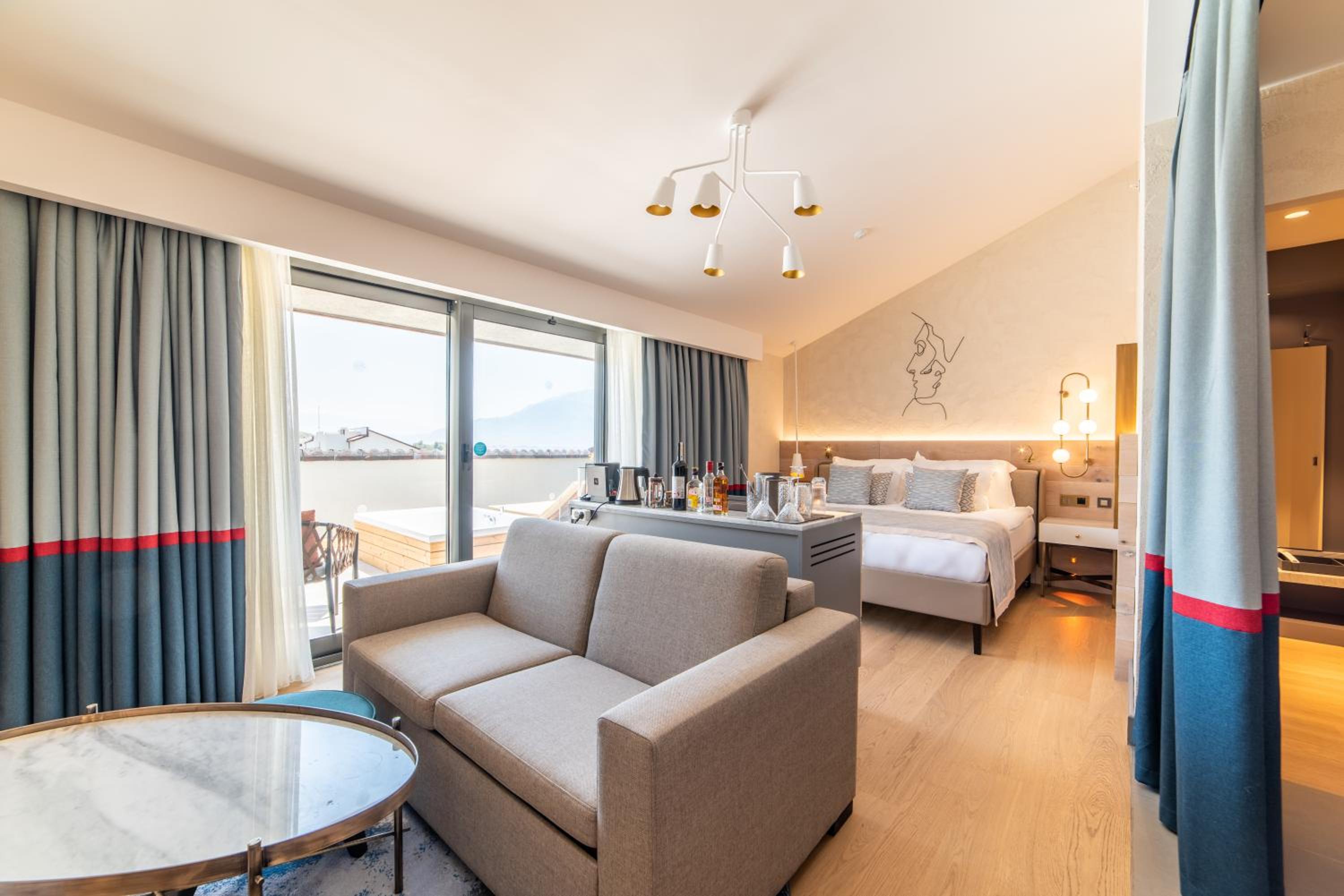 Penthouse Suite with Jacuzzi