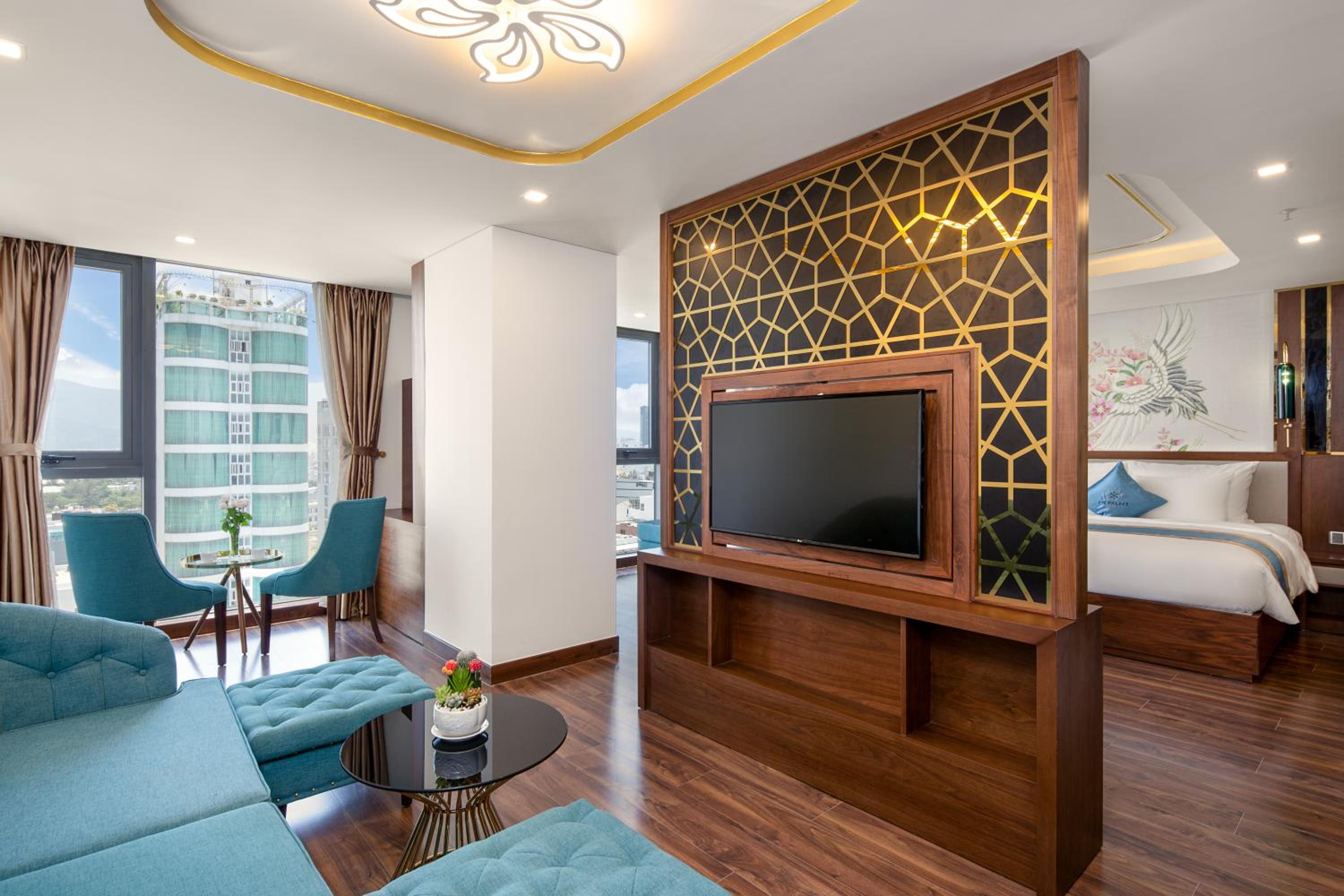 King Suite with Ocean View - Photo 4