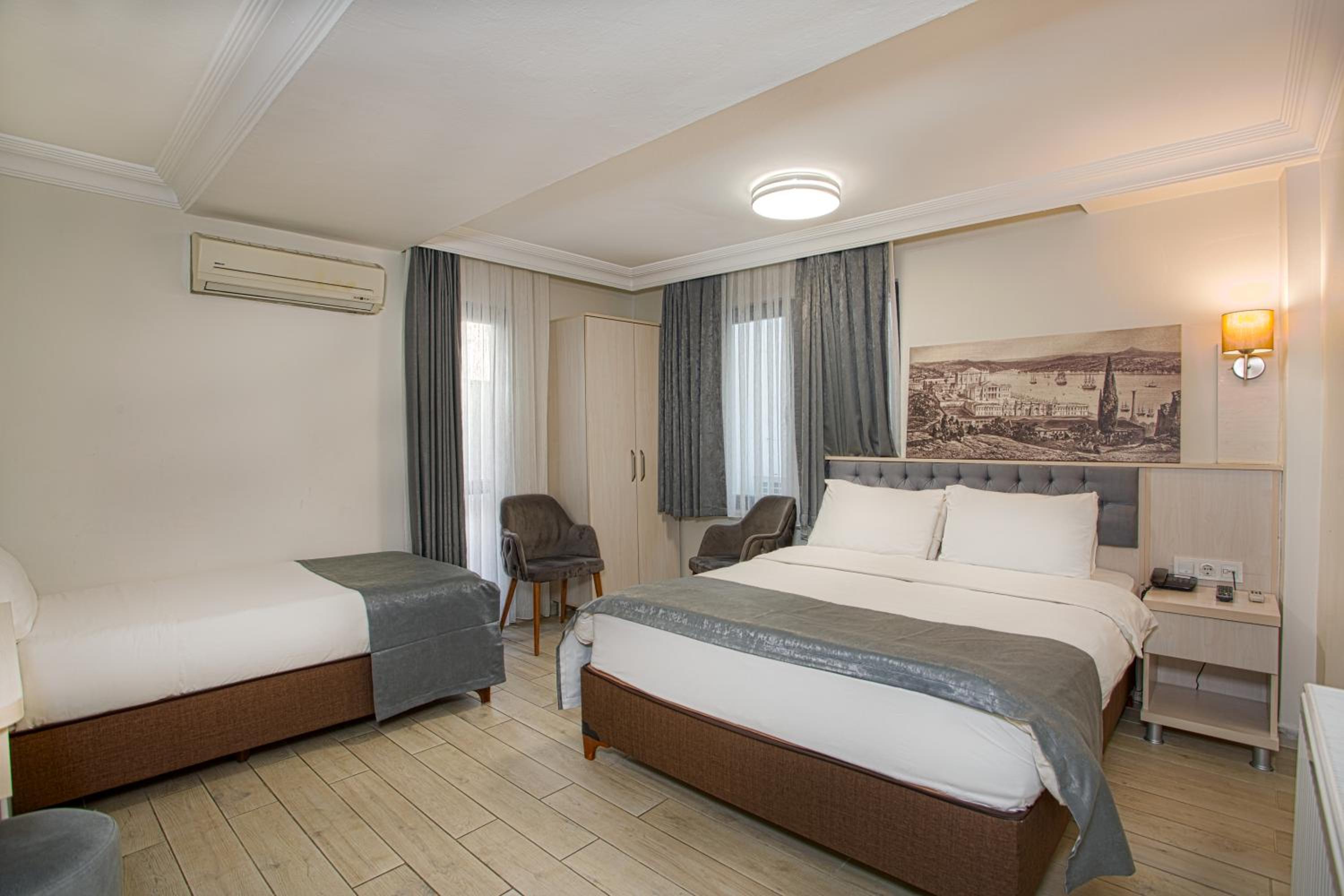Economy Triple Room
