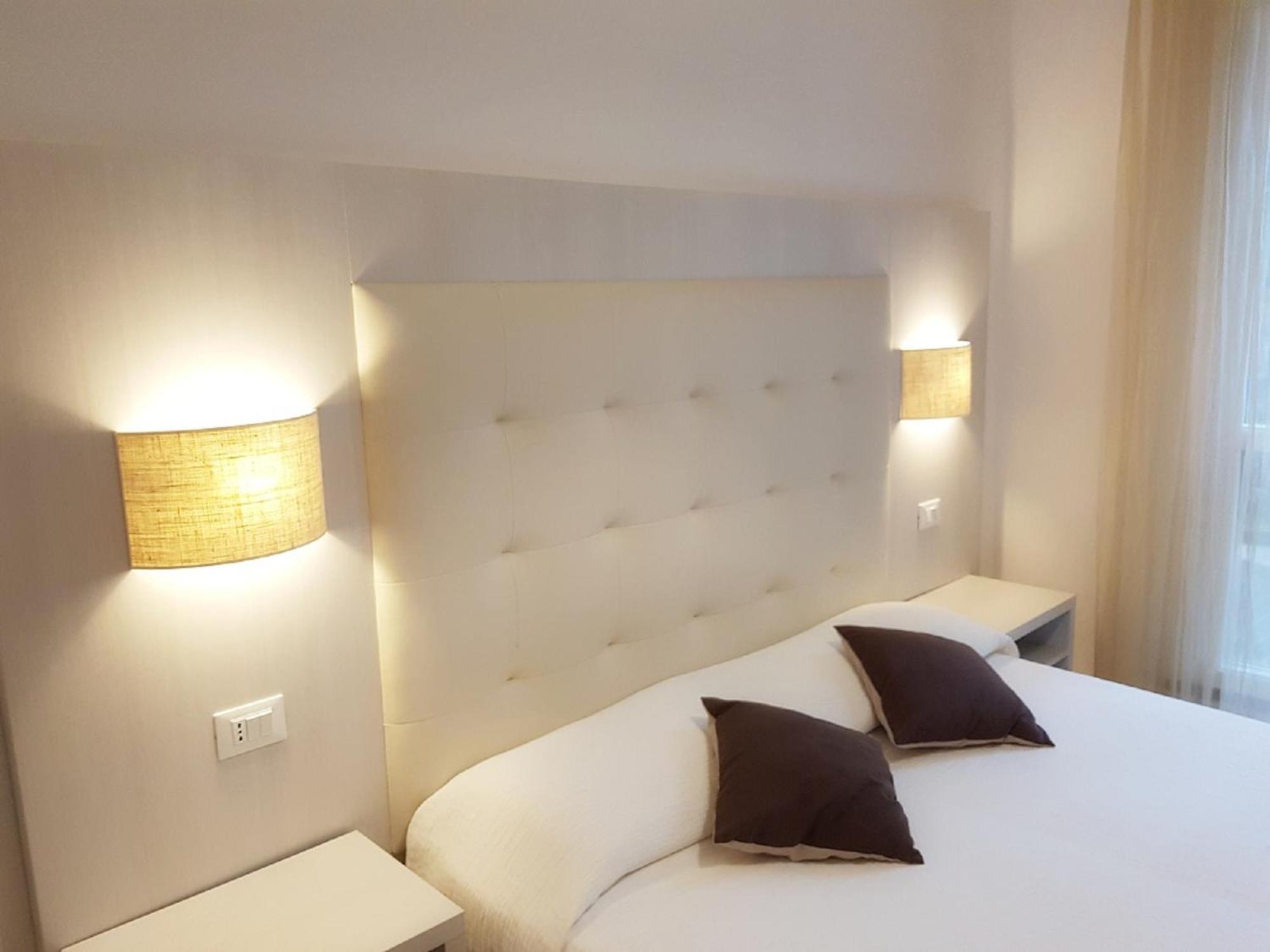 Standard Double or Twin Room - Photo 4