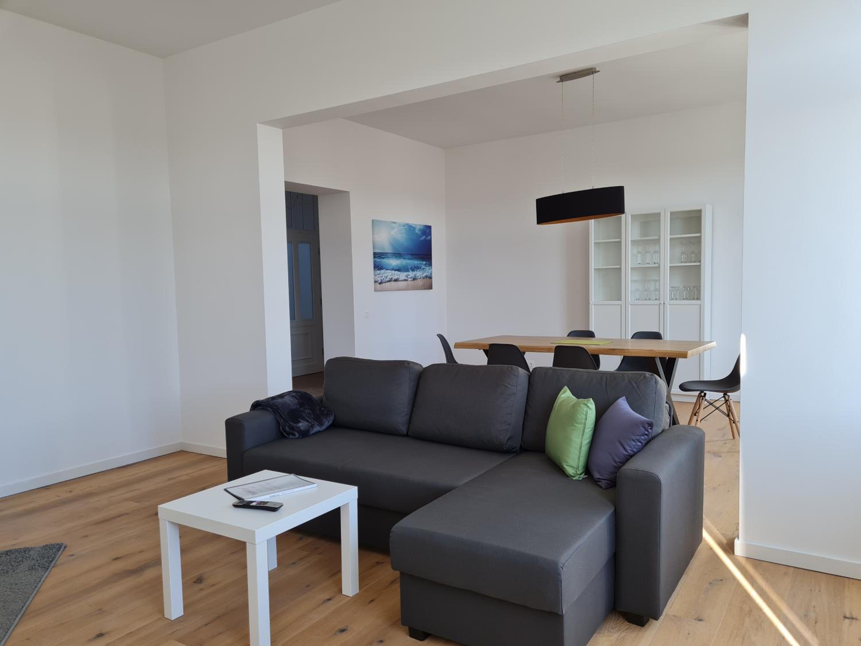 Apartment with Balcony - 2nd Floor - Photo 1