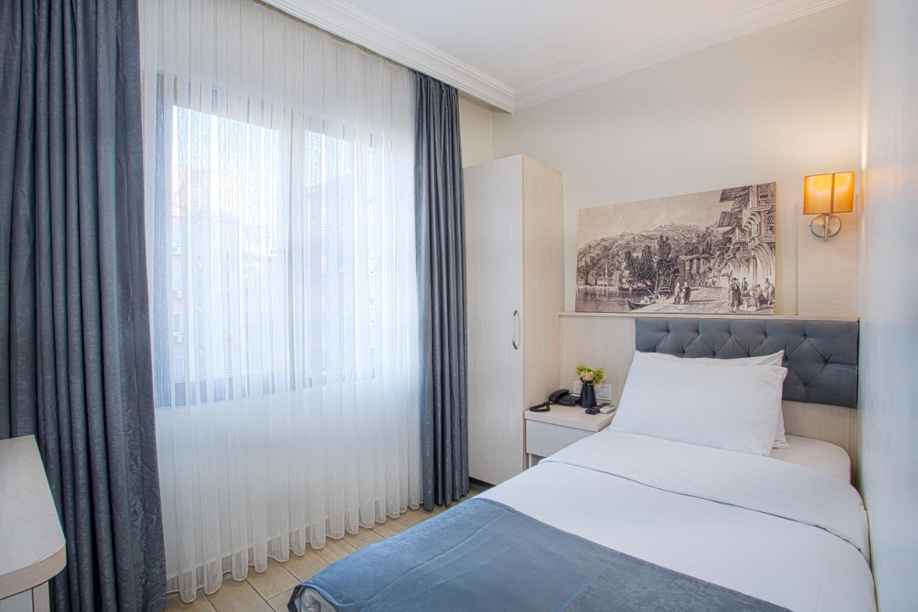 Economy Single Room