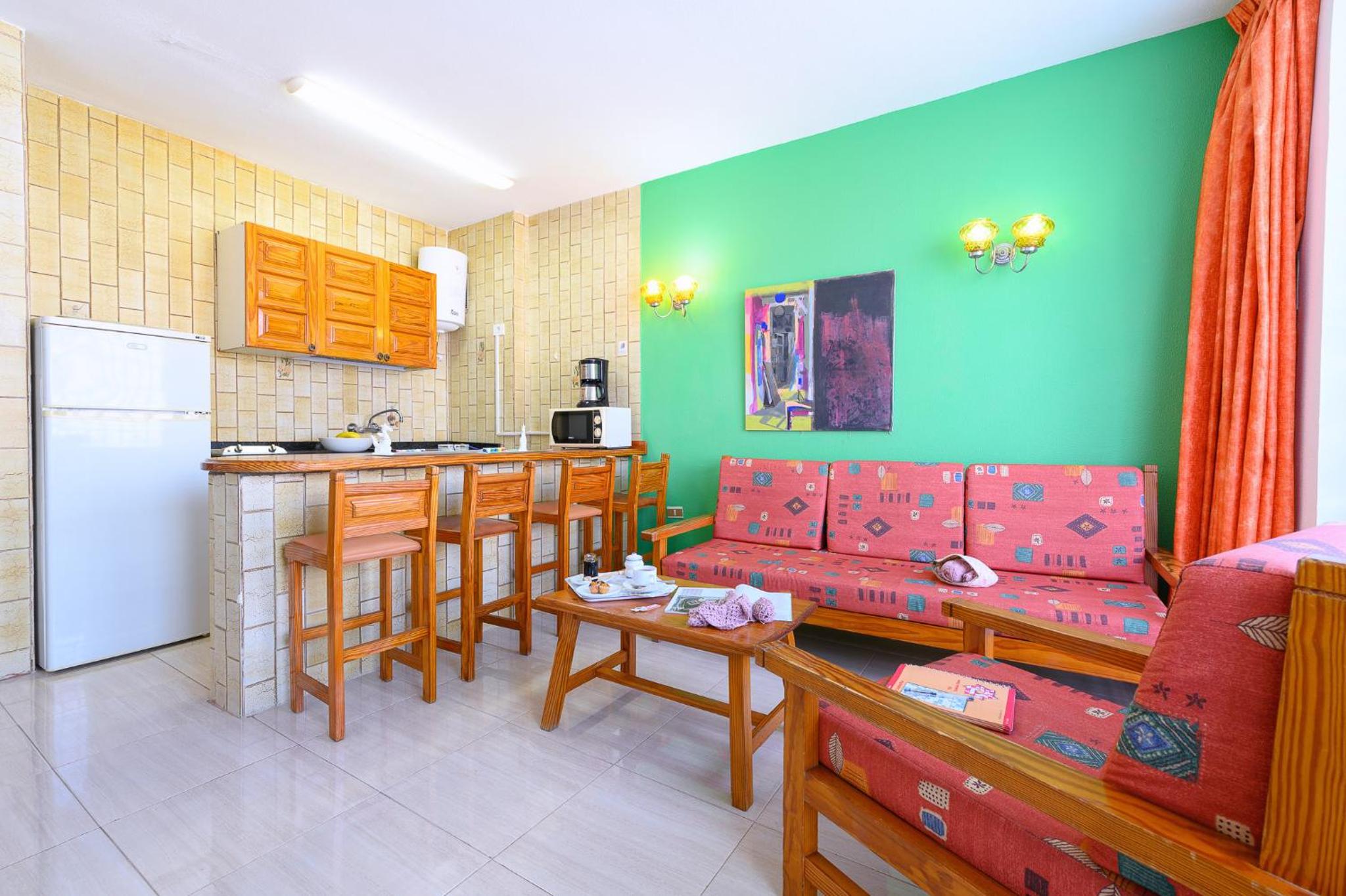 Two-Bedroom Apartment - Photo 2