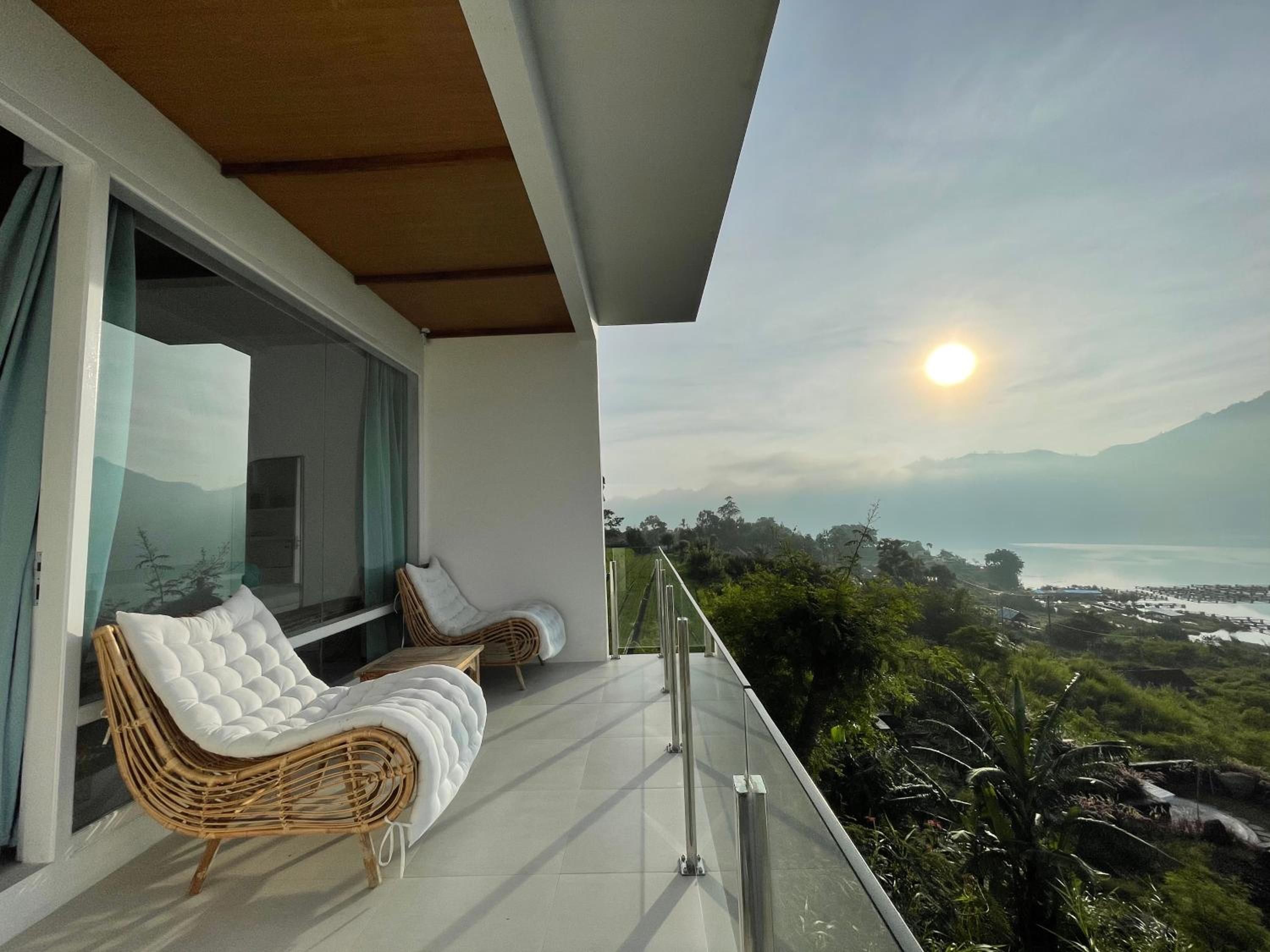  Deluxe King Room With Pool Access photo 3