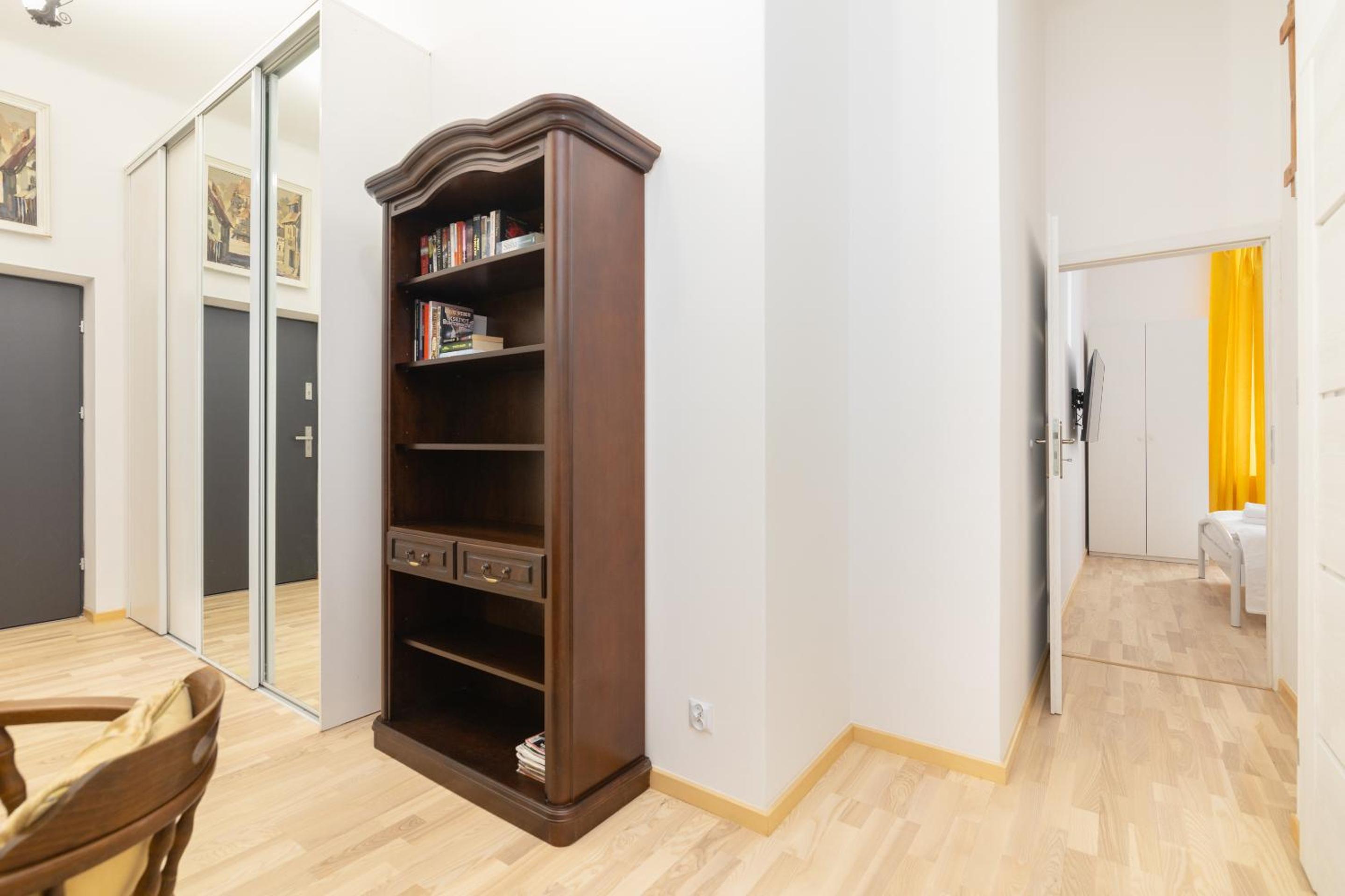One-Bedroom Apartment - Photo 15