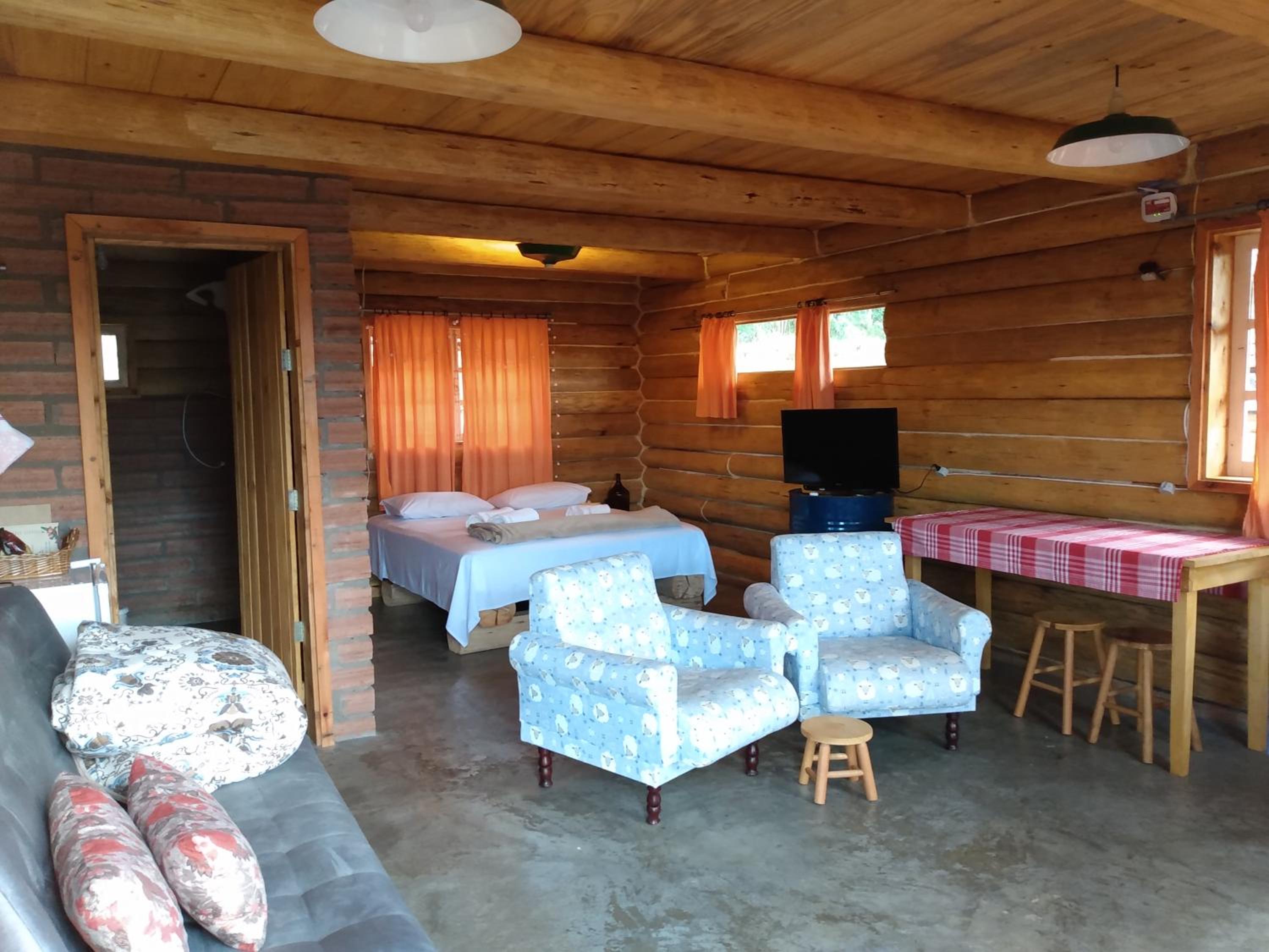 Double Room with Mountain View - Photo 3