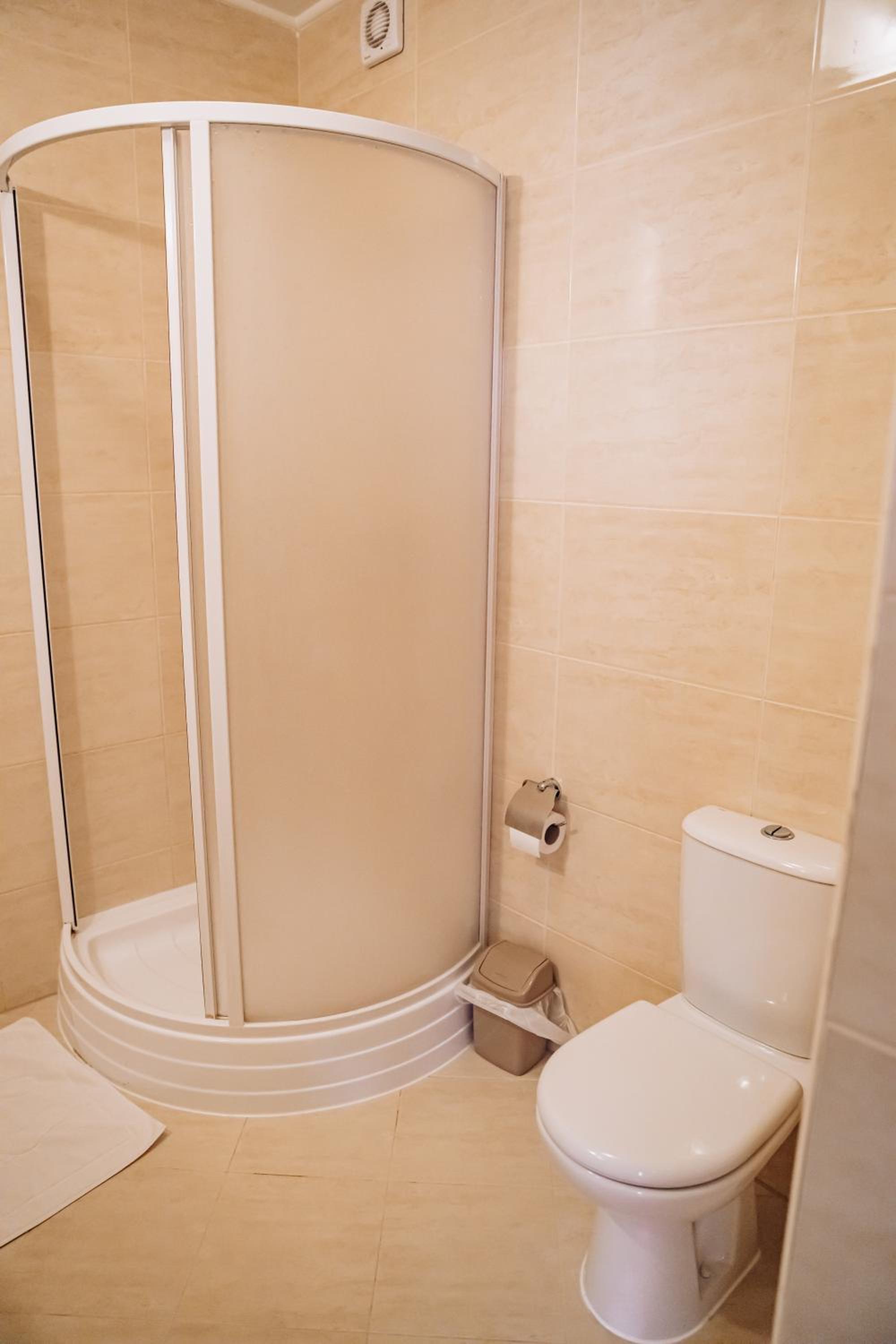 Double or Twin Room photo 3