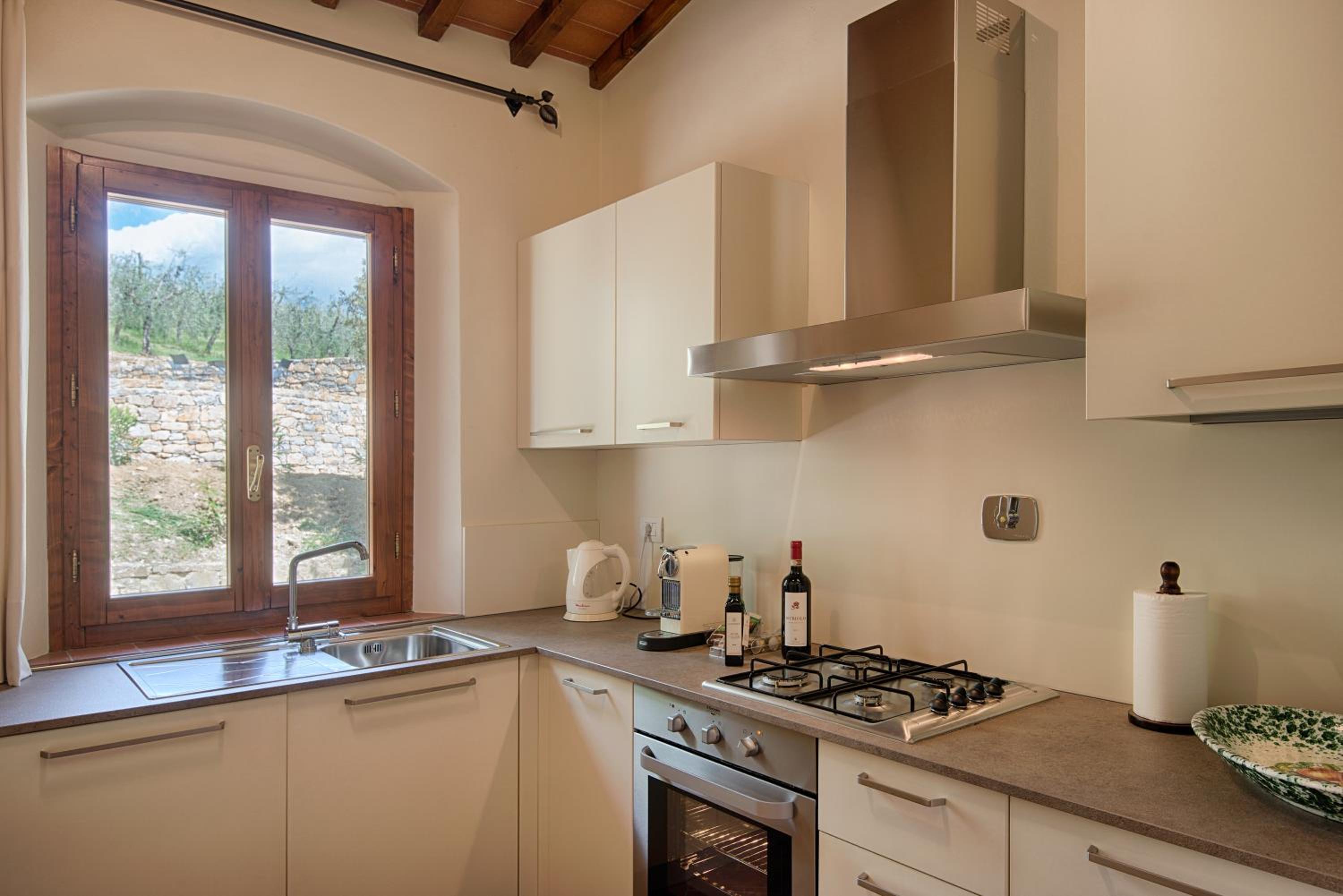 Maisonette photo 2
