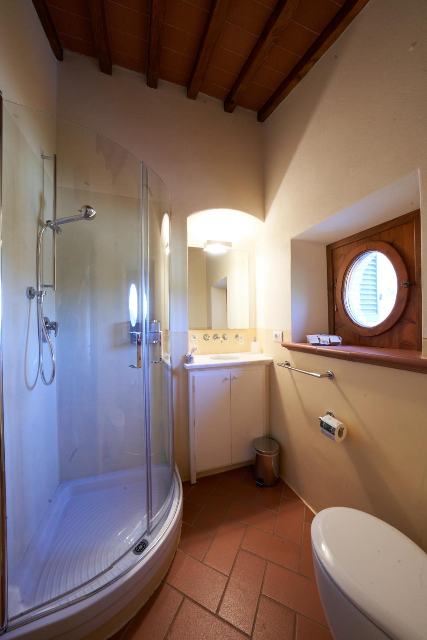 Maisonette photo 3