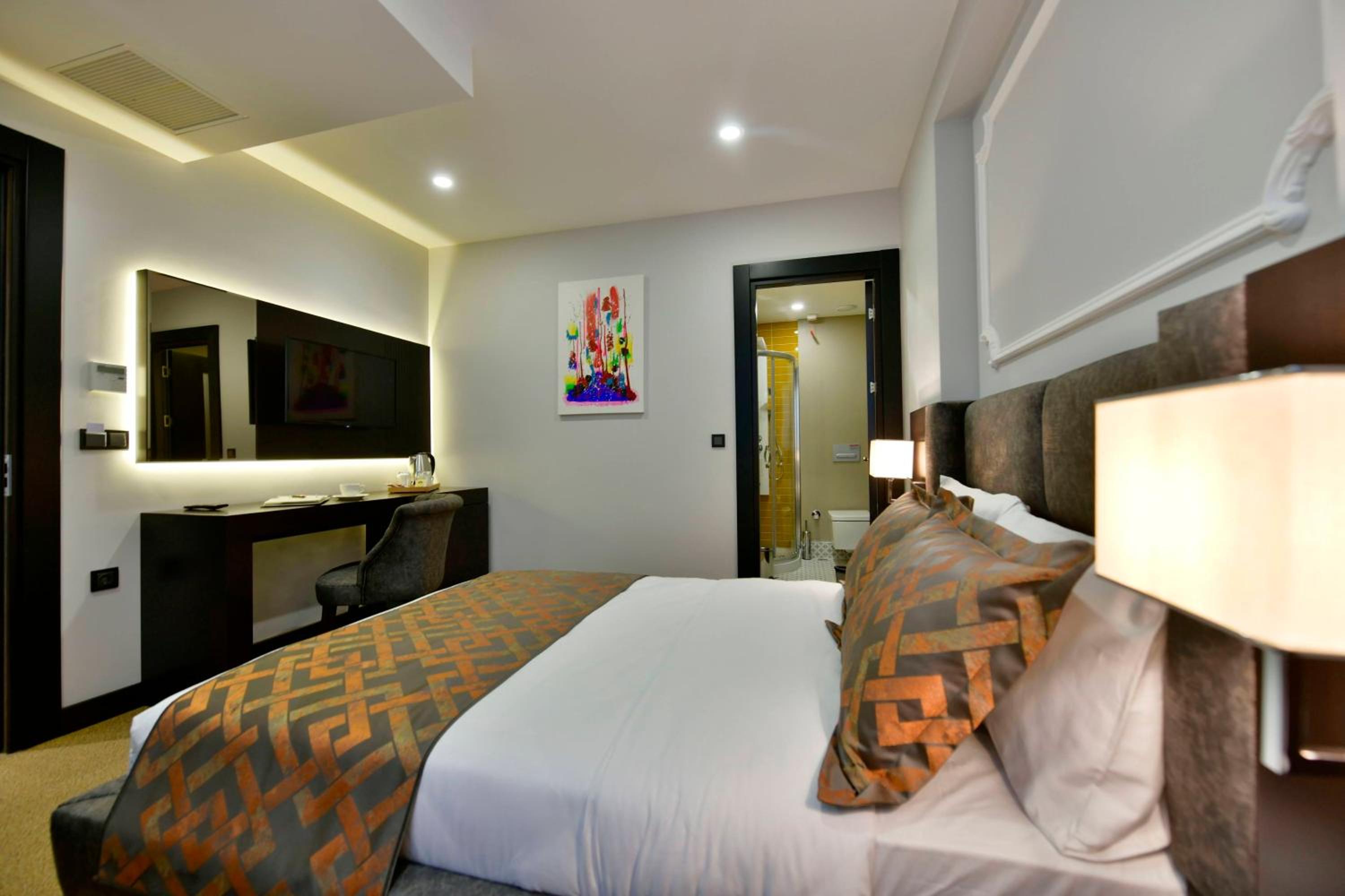 Economy Double Room photo 2