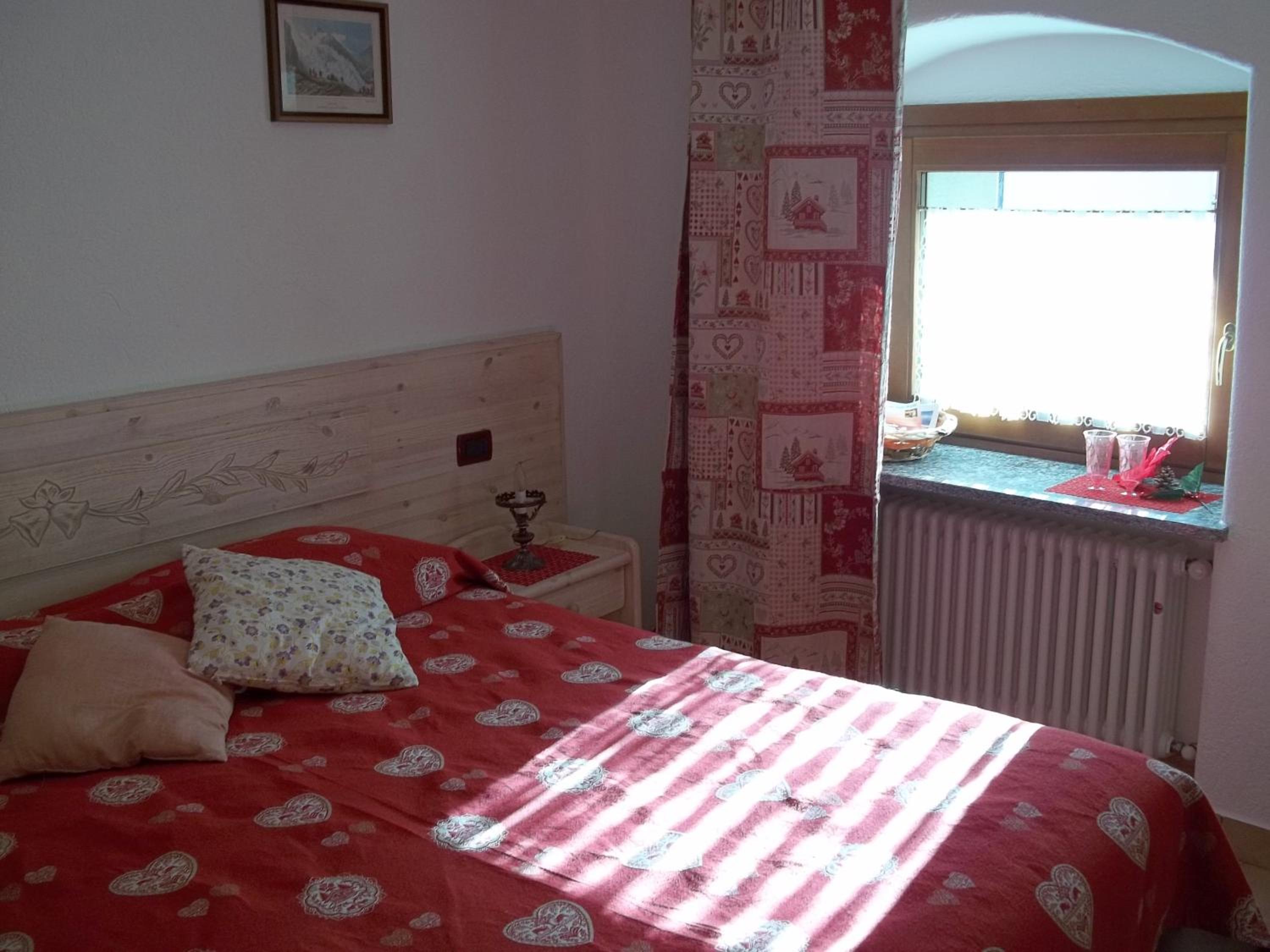Double or Twin Room - Photo 2
