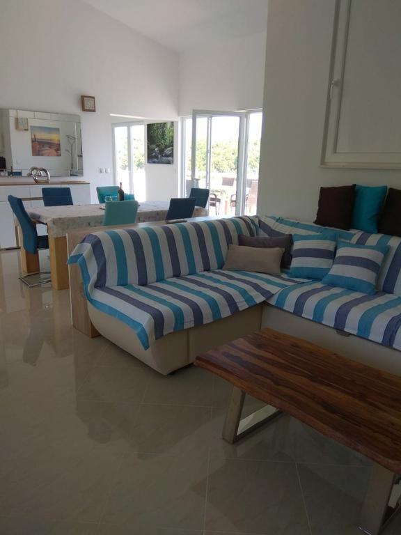 Deluxe Suite with Sea View photo 1