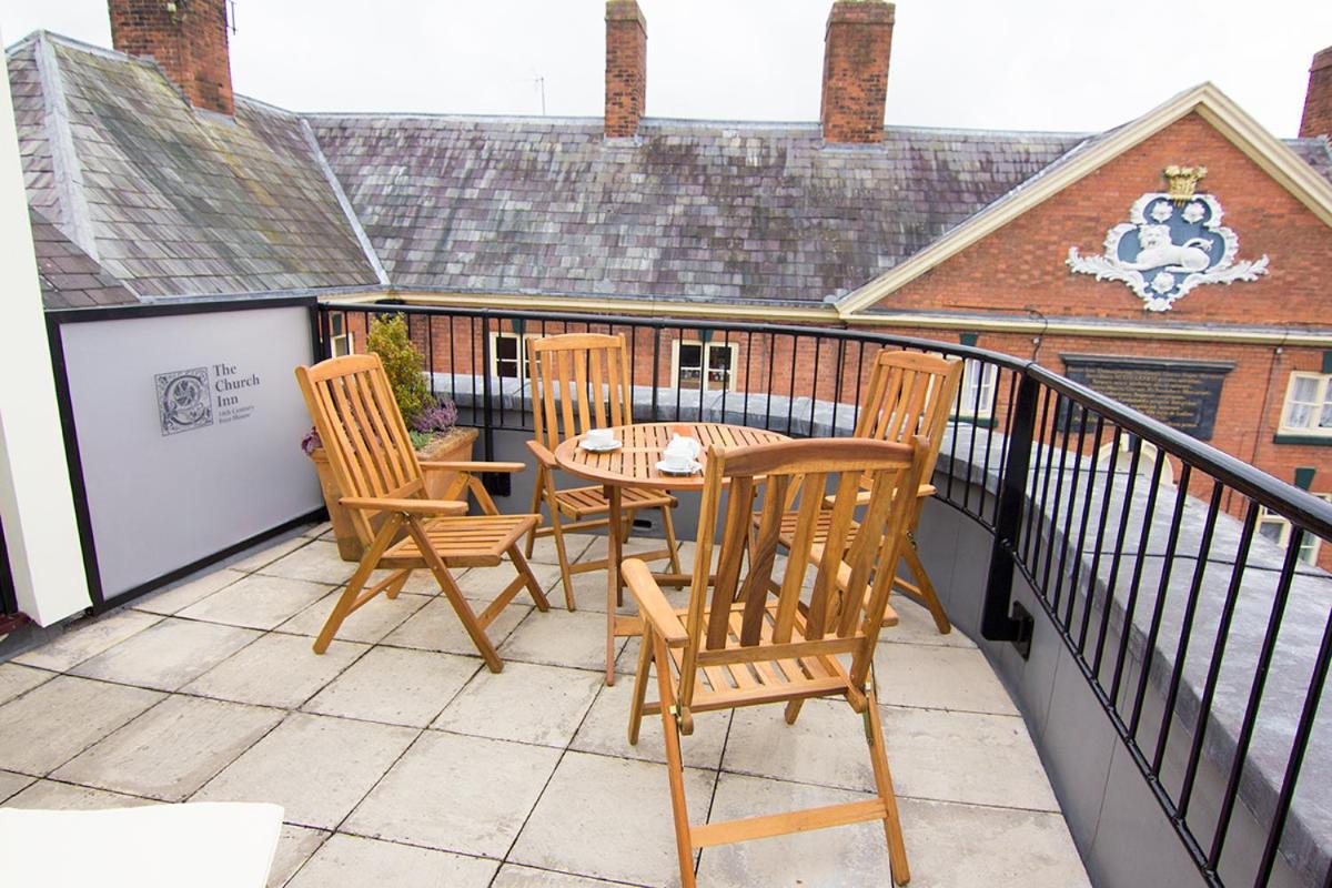 King Room with Balcony photo 3