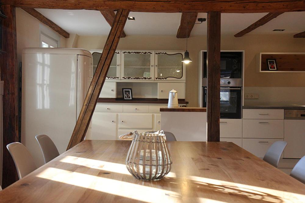 Five-Bedroom House photo 1