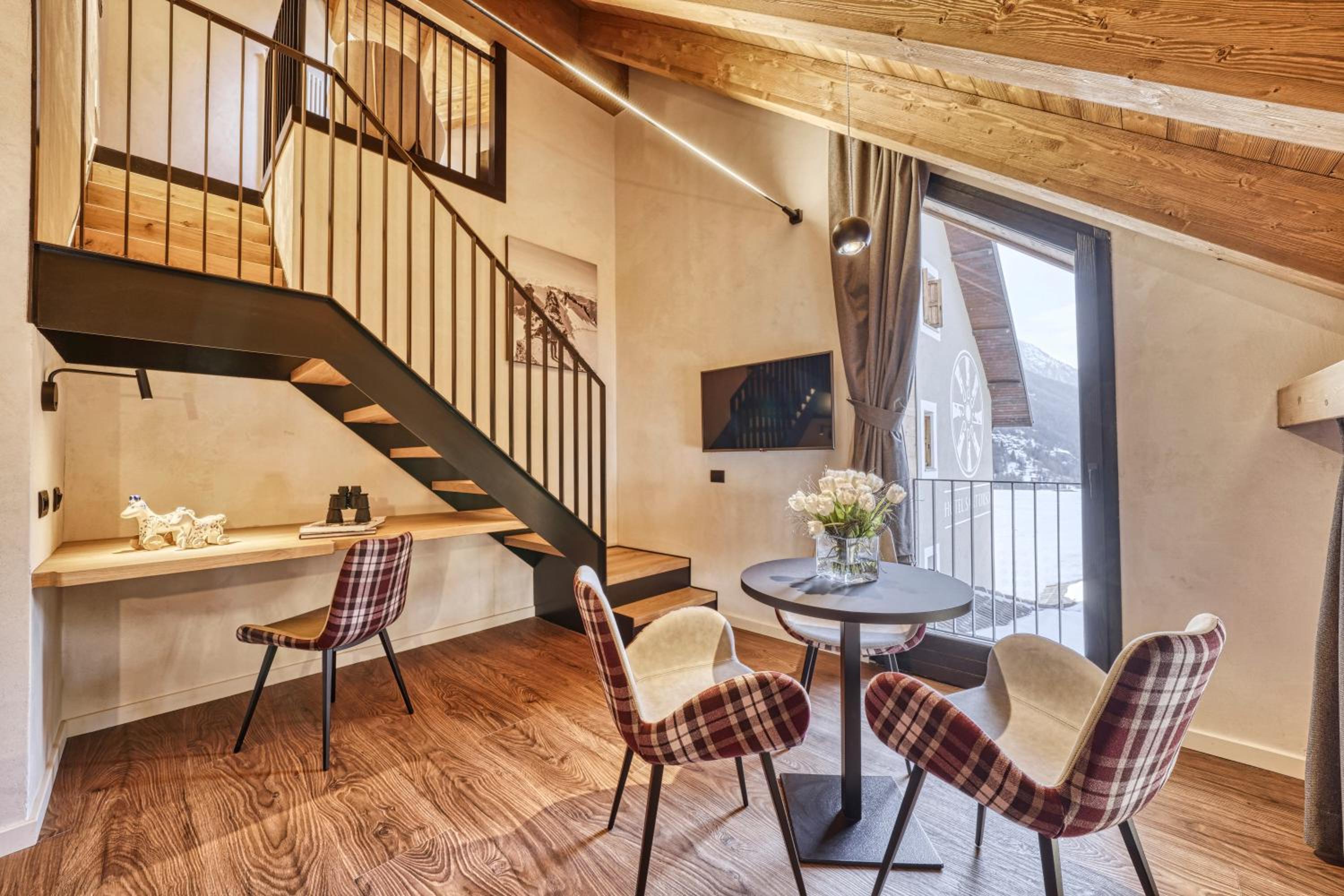 Deluxe Suite - Photo 1