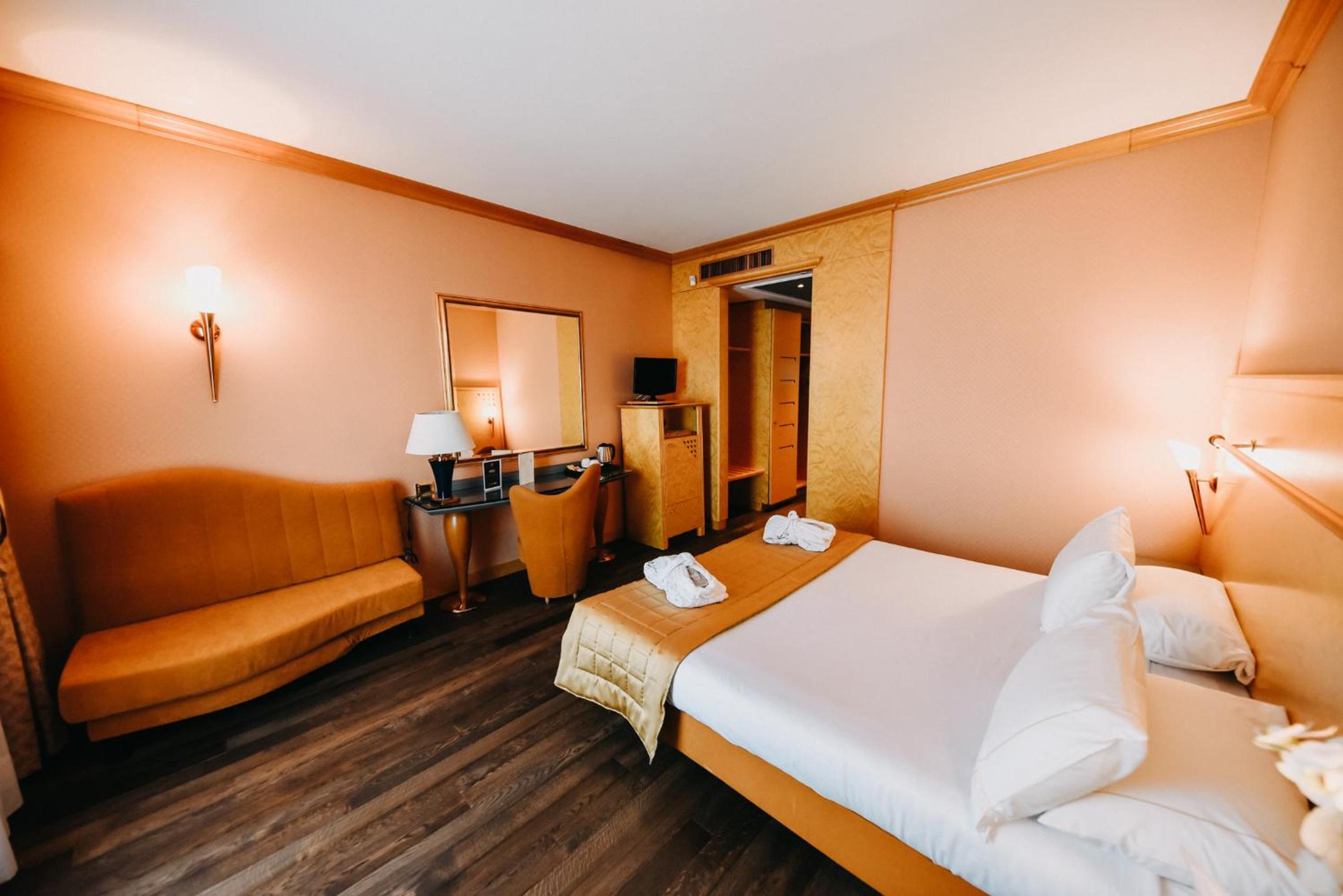 Superior Double Room - Photo 21
