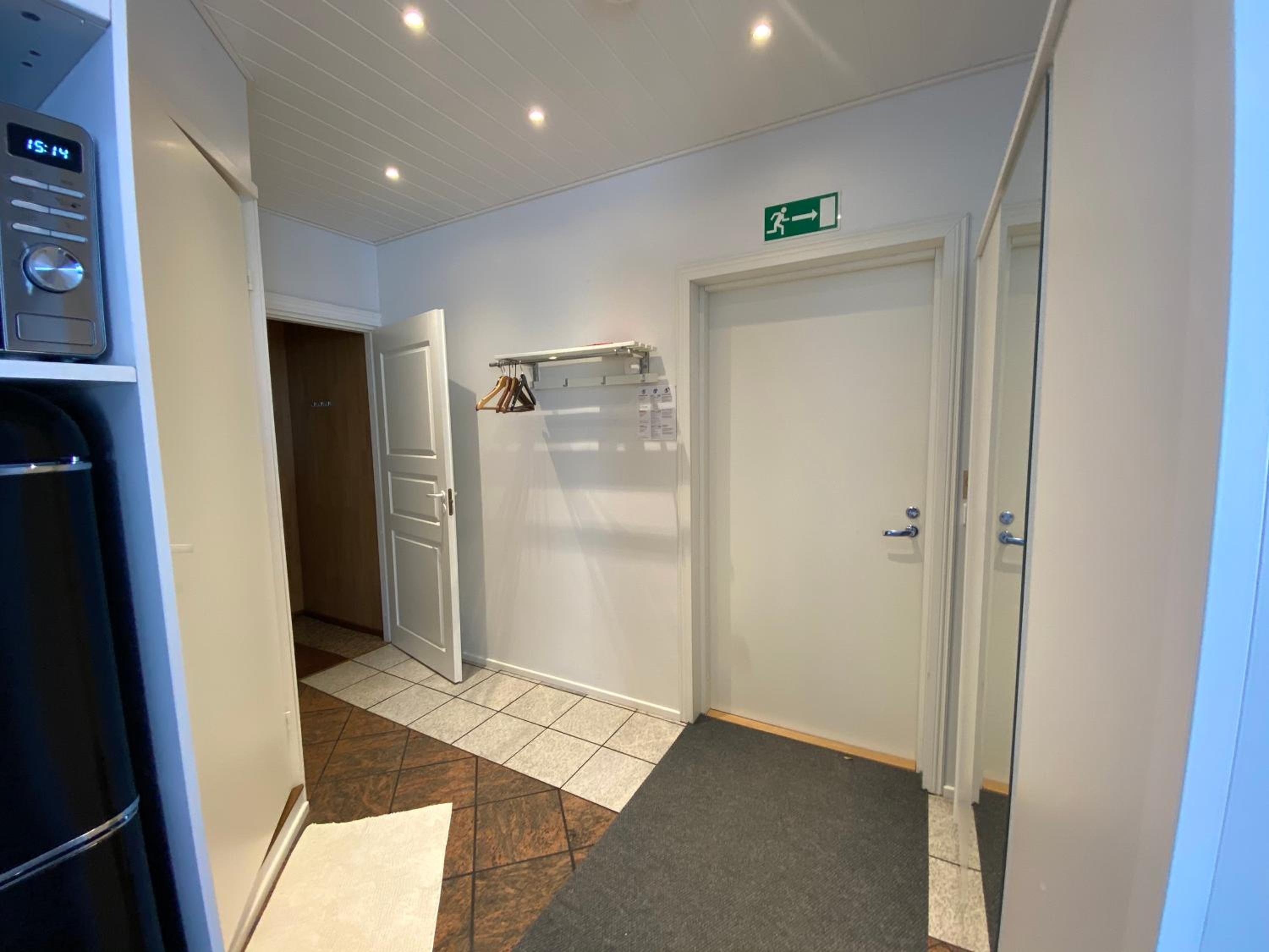 One-Bedroom Apartment - Photo 19