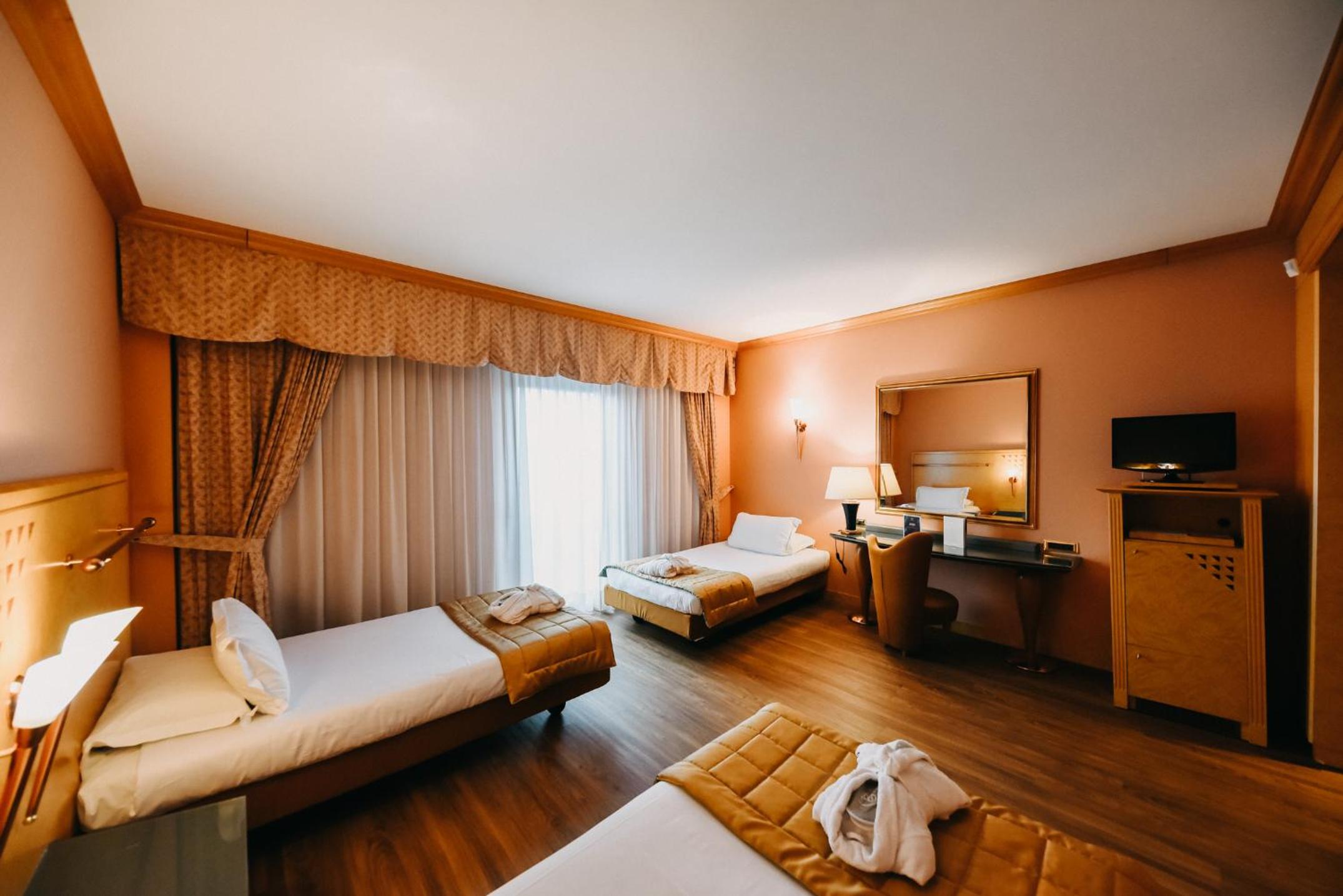 Superior Double Room - Photo 1