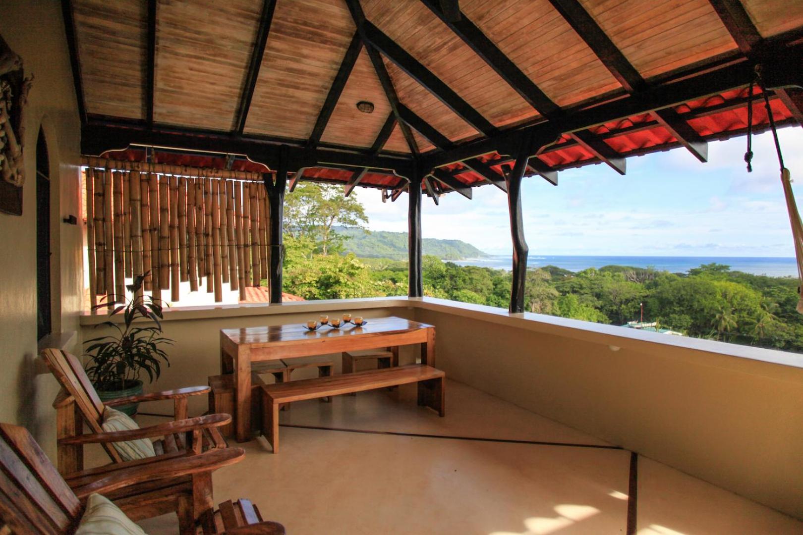 Three-Bedroom Villa photo 2