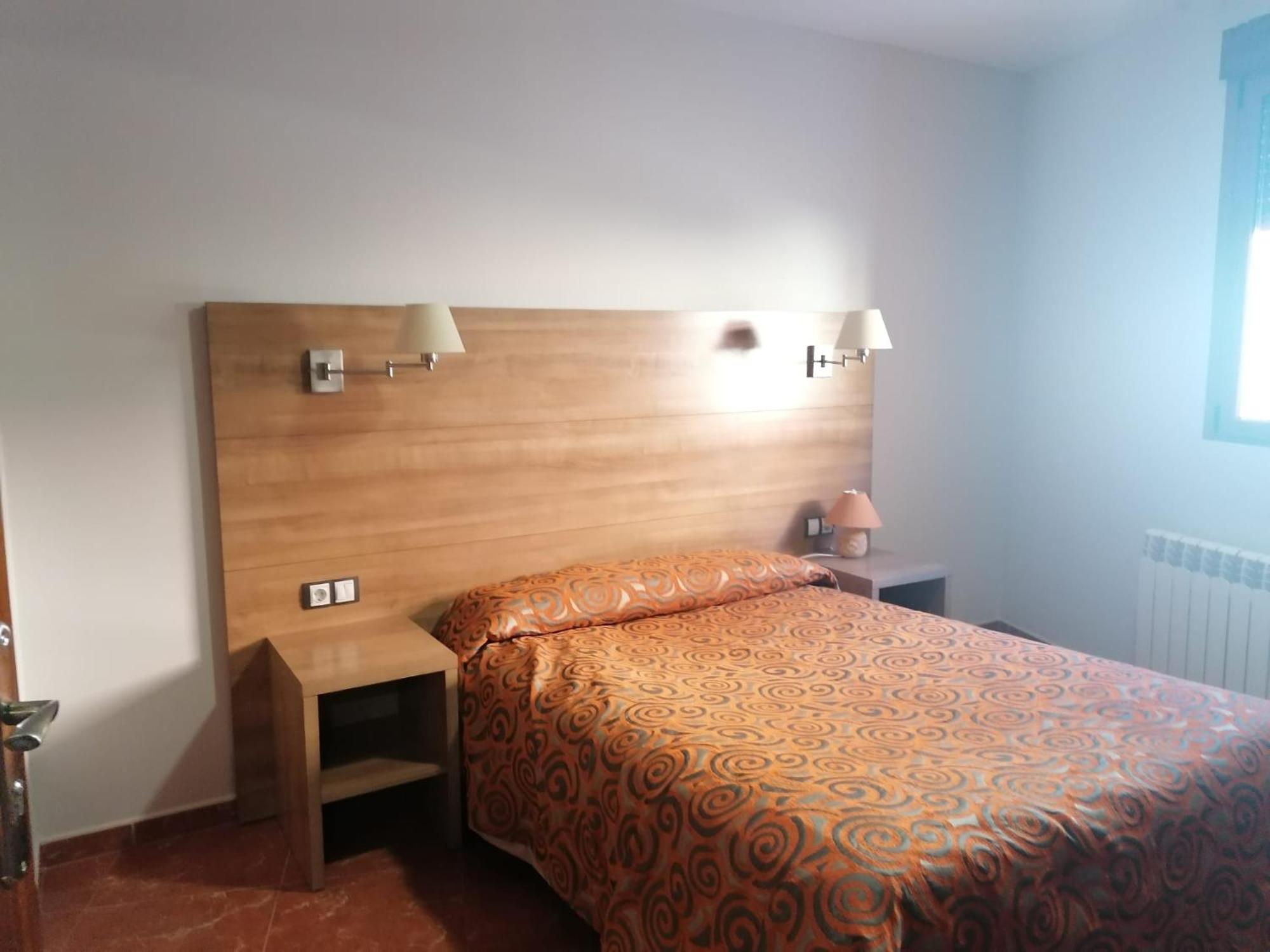 Habitación Doble con Baño Privado