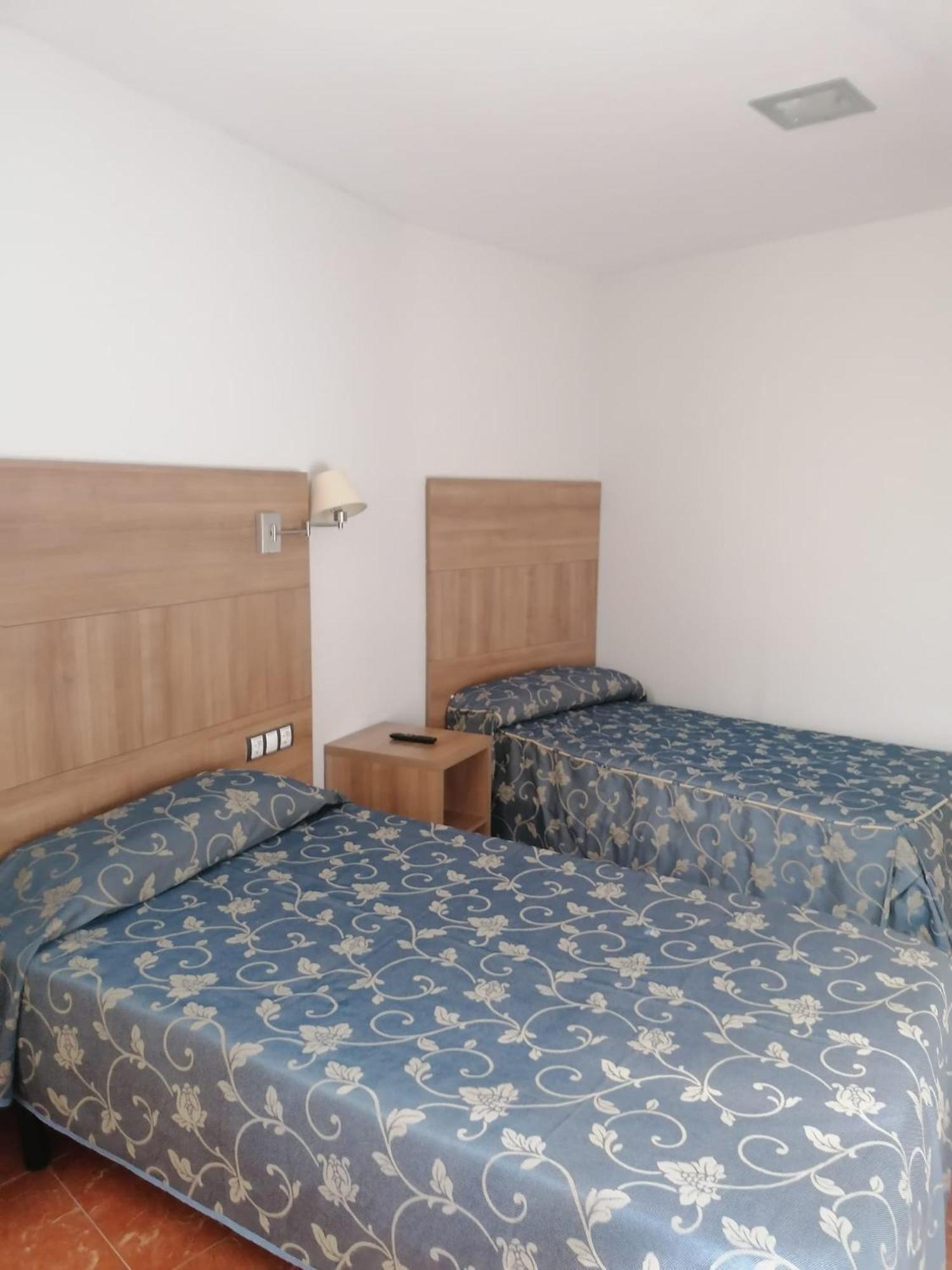 Habitación Estándar con Dos Camas Individuales