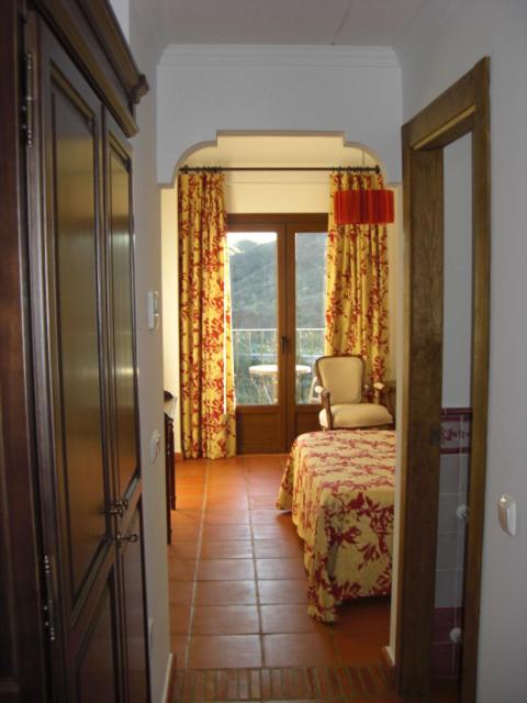 Double Room with Balcony and Sea View
