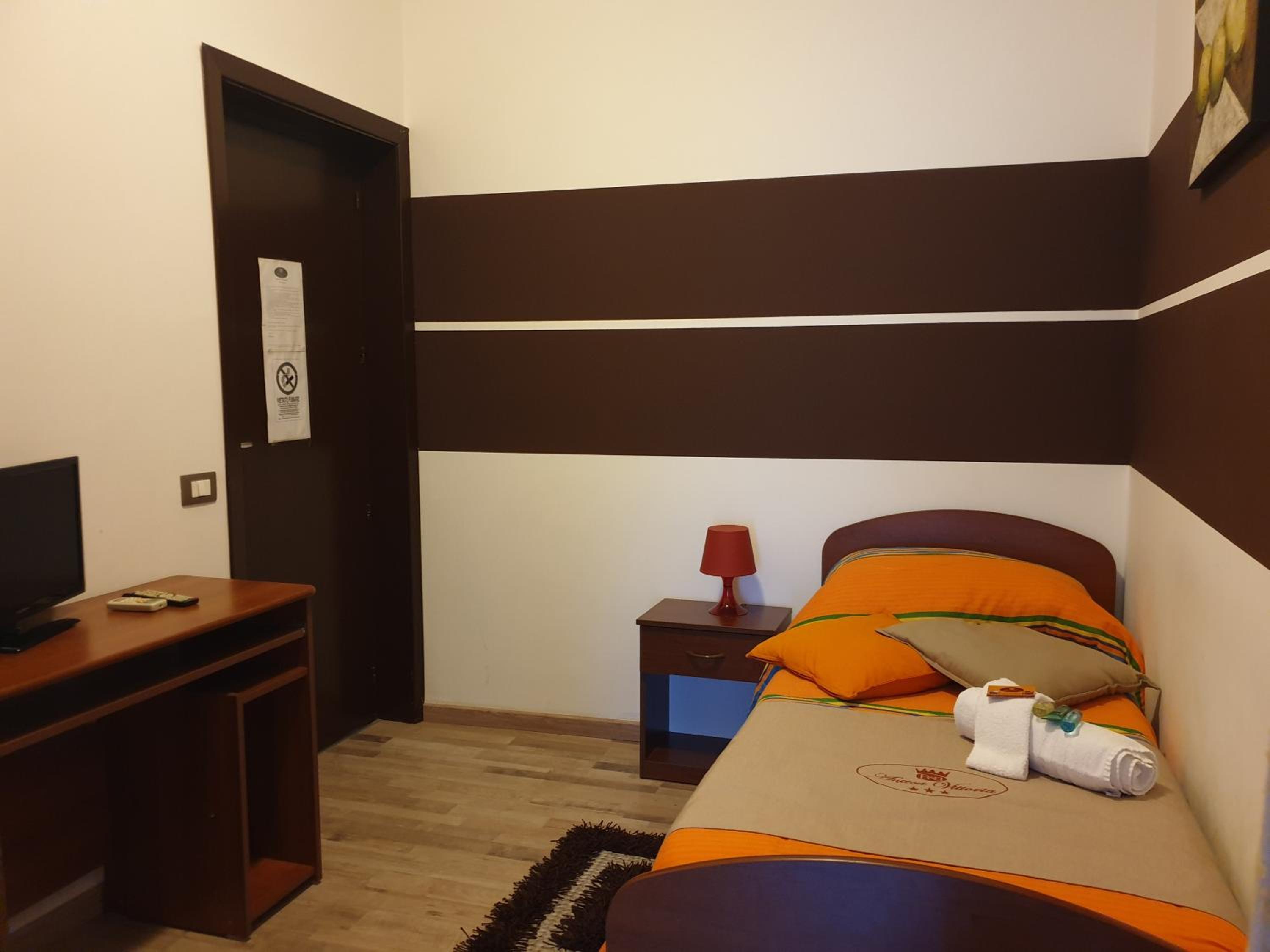Single Room photo 1