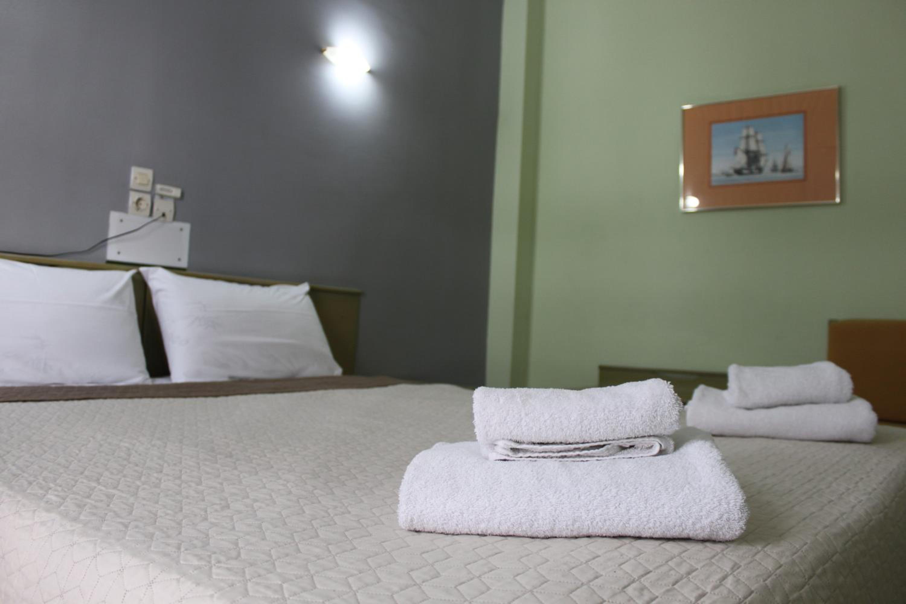Double Room - Photo 5