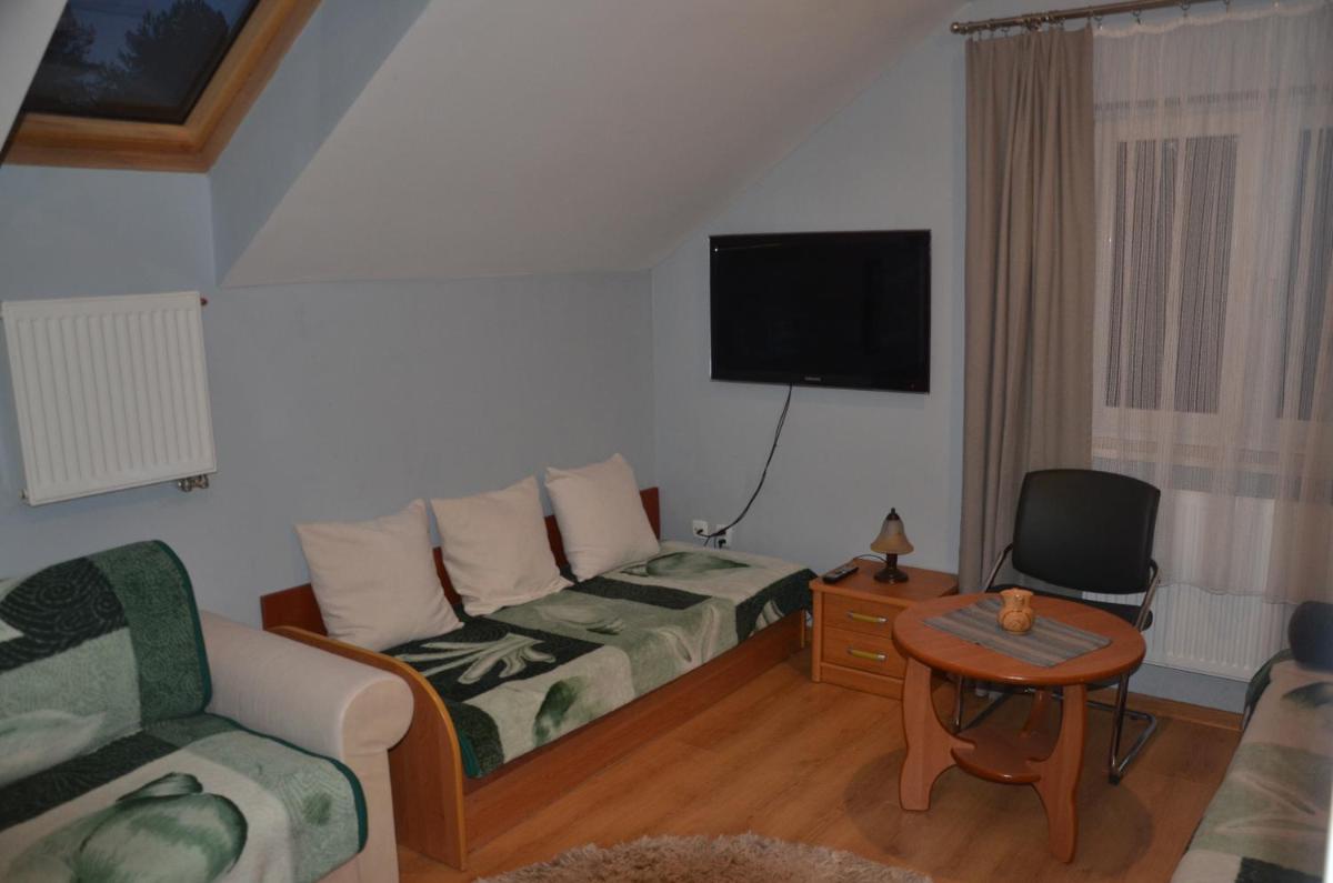 Family Studio - Photo 21