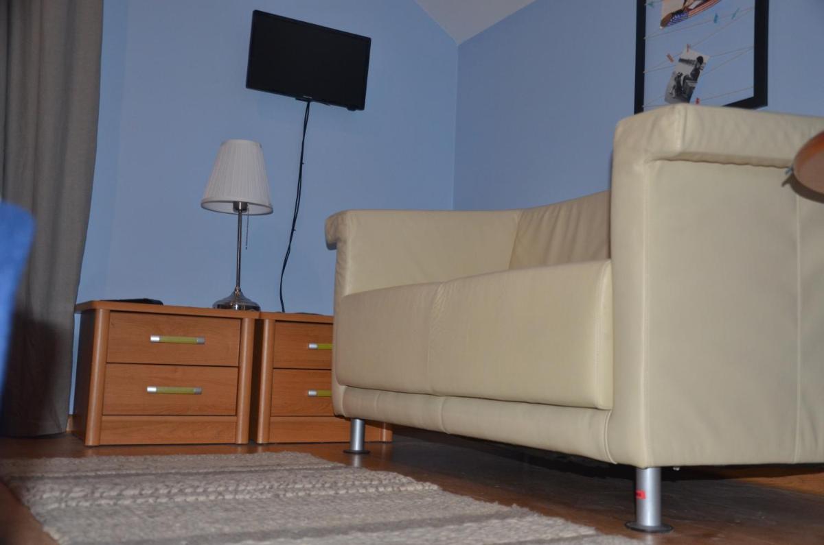 Family Studio - Photo 11