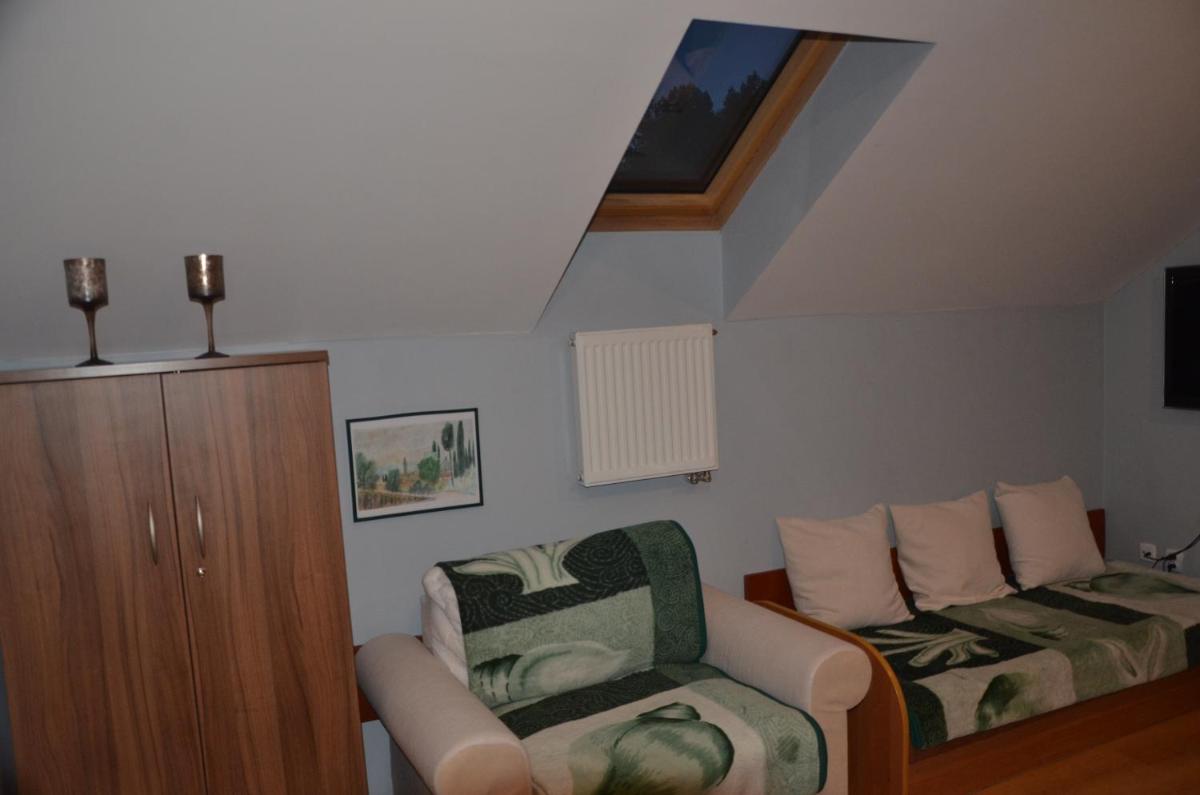 Family Studio - Photo 23