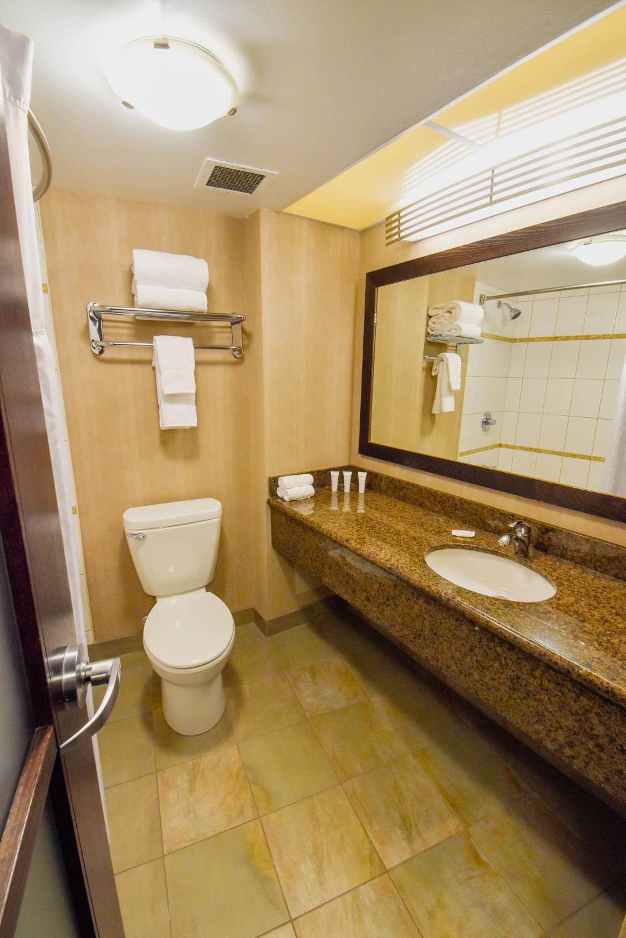 Double Room with Two Double Beds - Non-Smoking - Photo 2