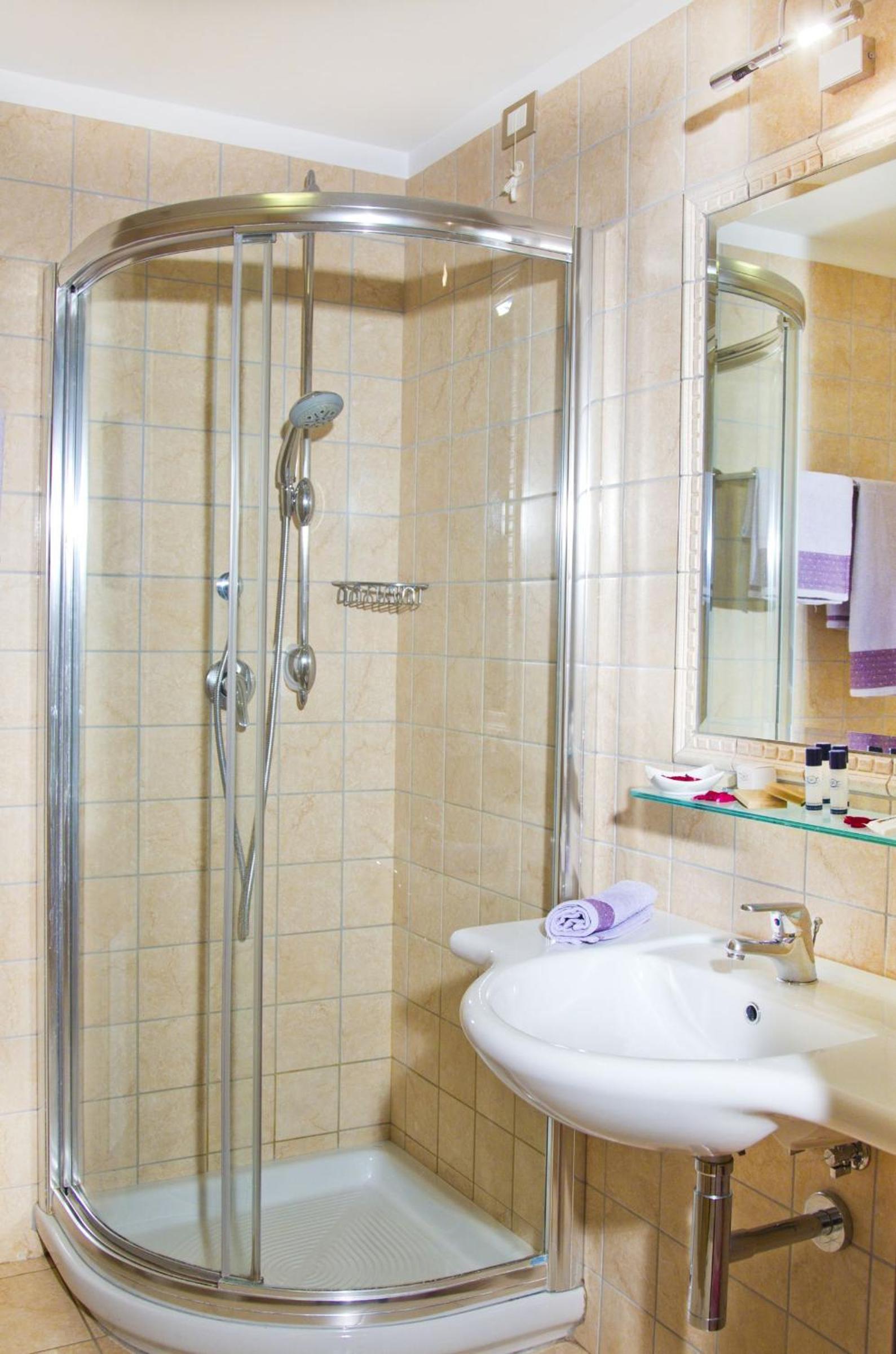 Double Room with Terrace - Photo 4