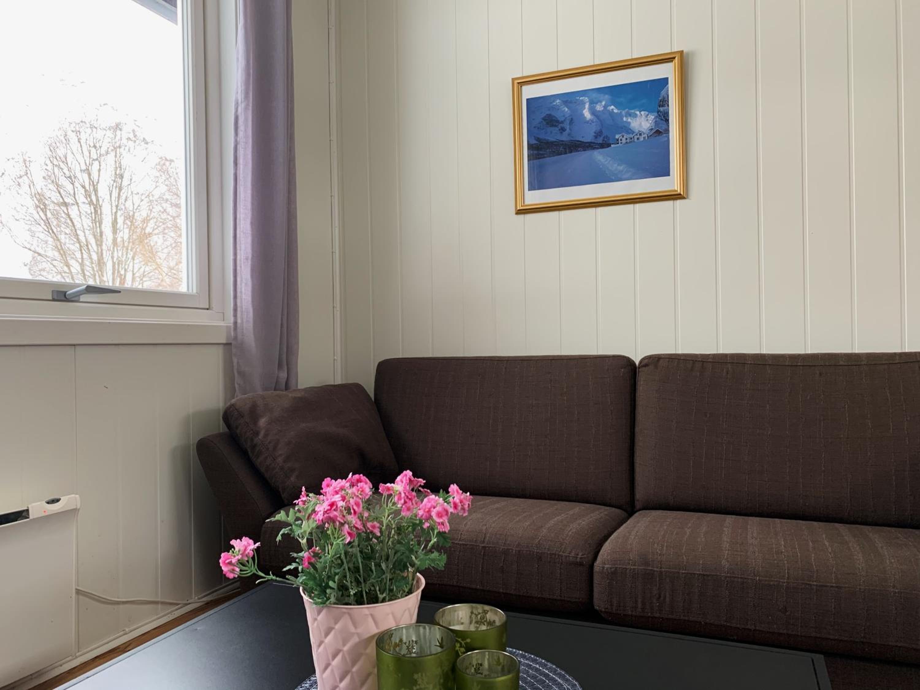 Two-Bedroom Cottage - Photo 1