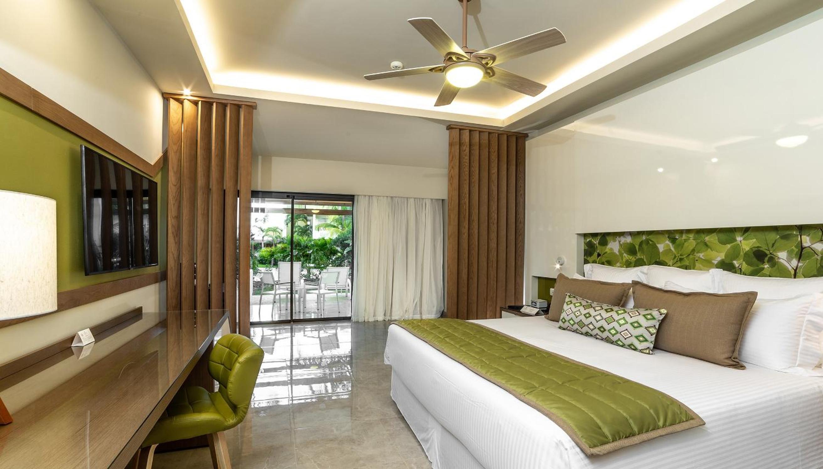 Premium Junior Suite Tropical View