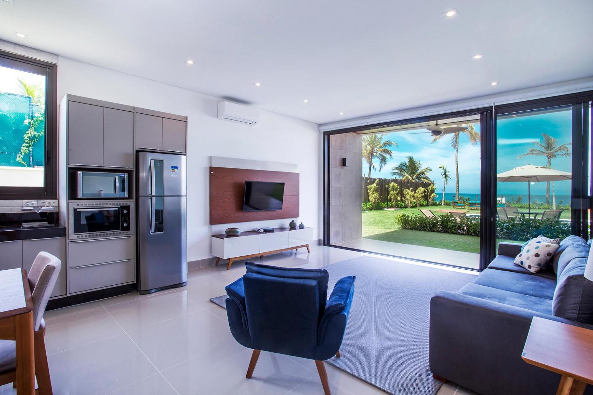 Three-Bedroom Family Apartment with Sea View photo 2