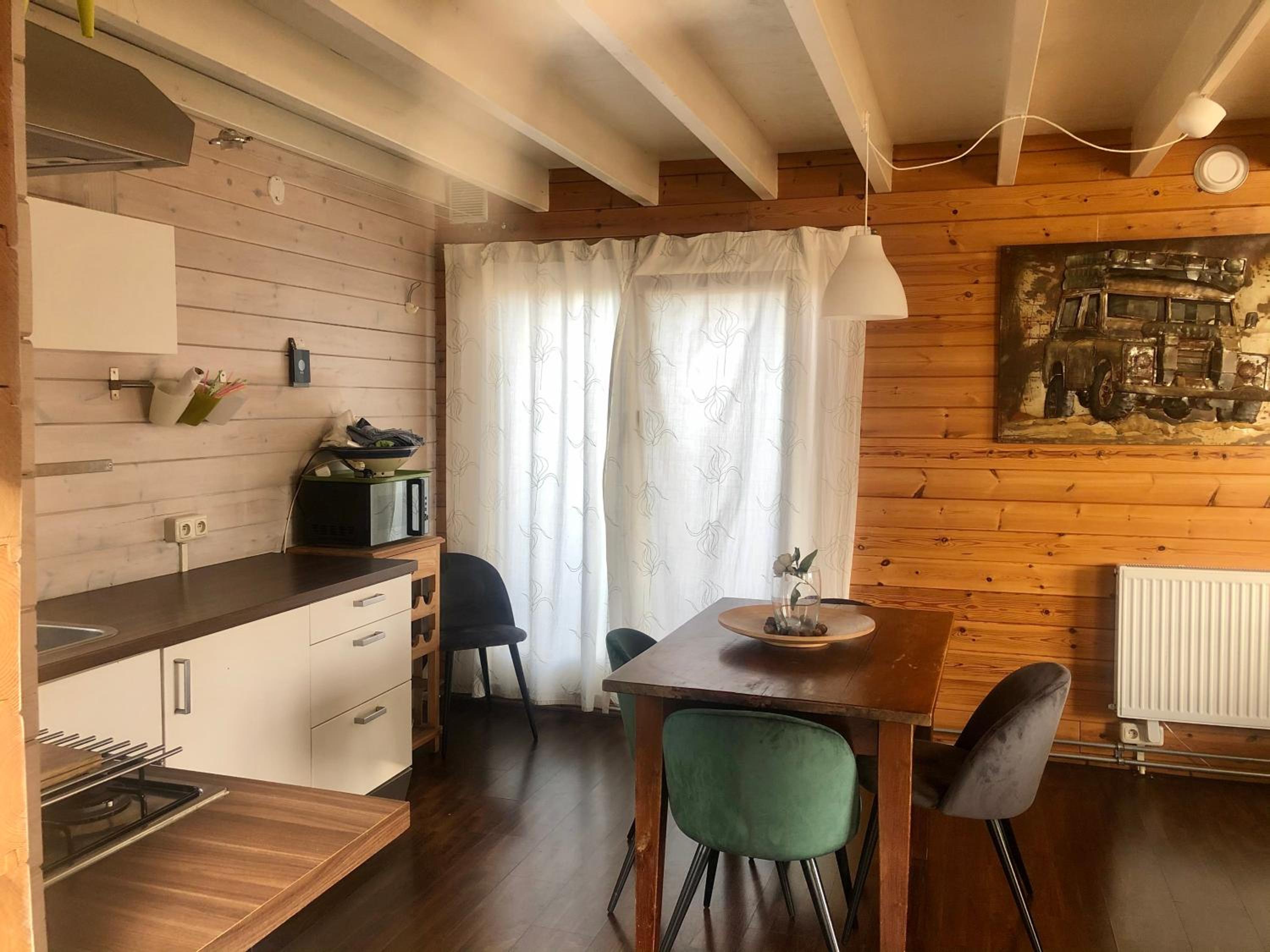 Three-Bedroom Cottage - Photo 19